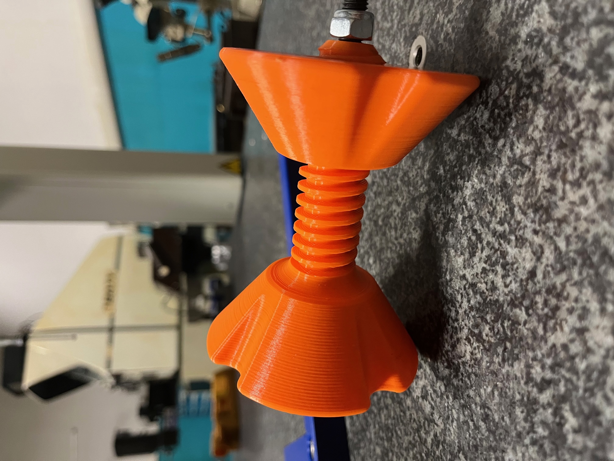 Universal spool holder