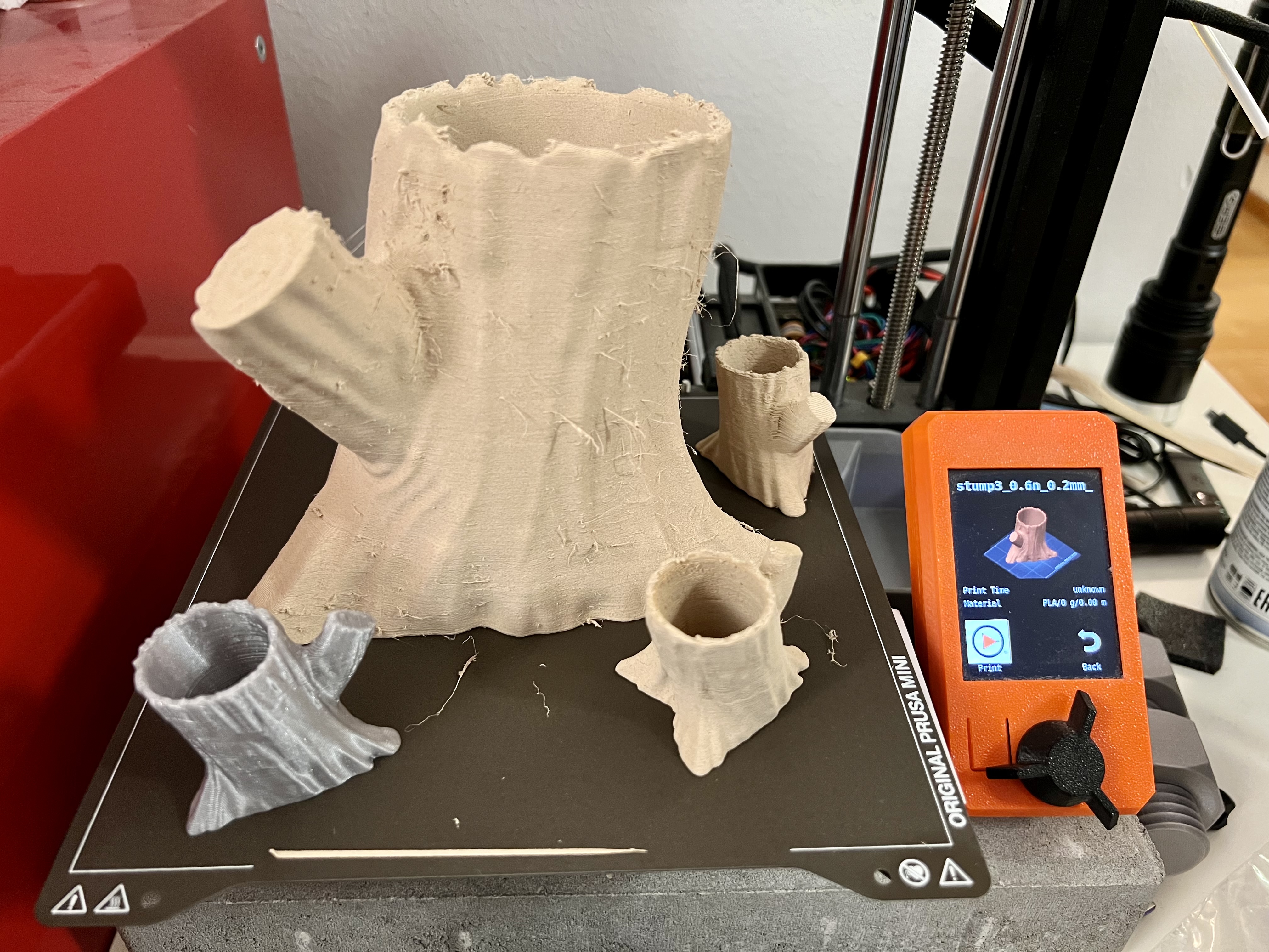 Miniatura 2 do modelo 3D Tree stump