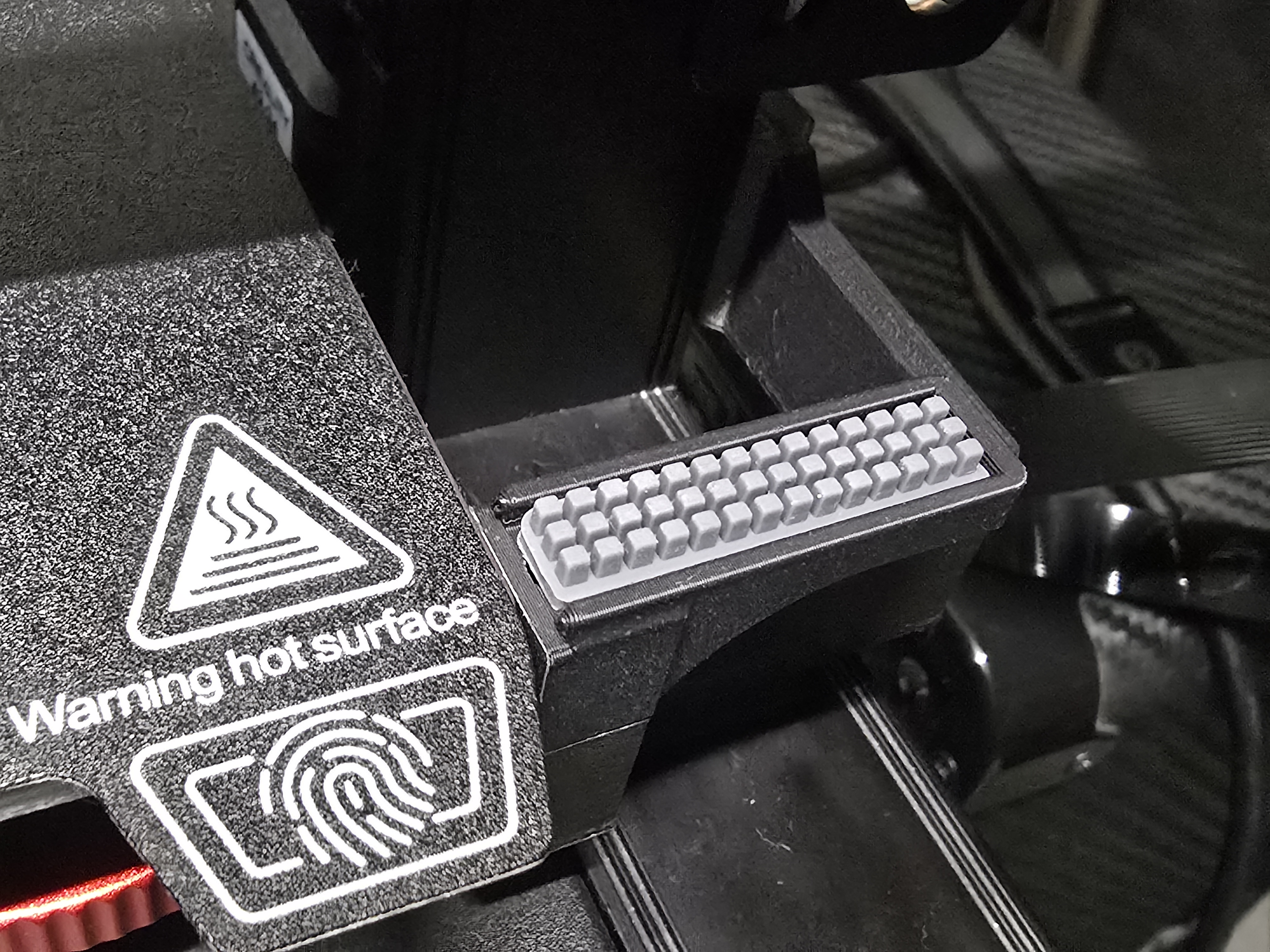 Nozzle Auto-Cleaning Mount for Ender 3 S1 and Similar - Bambulab A1 Silicone Wiper