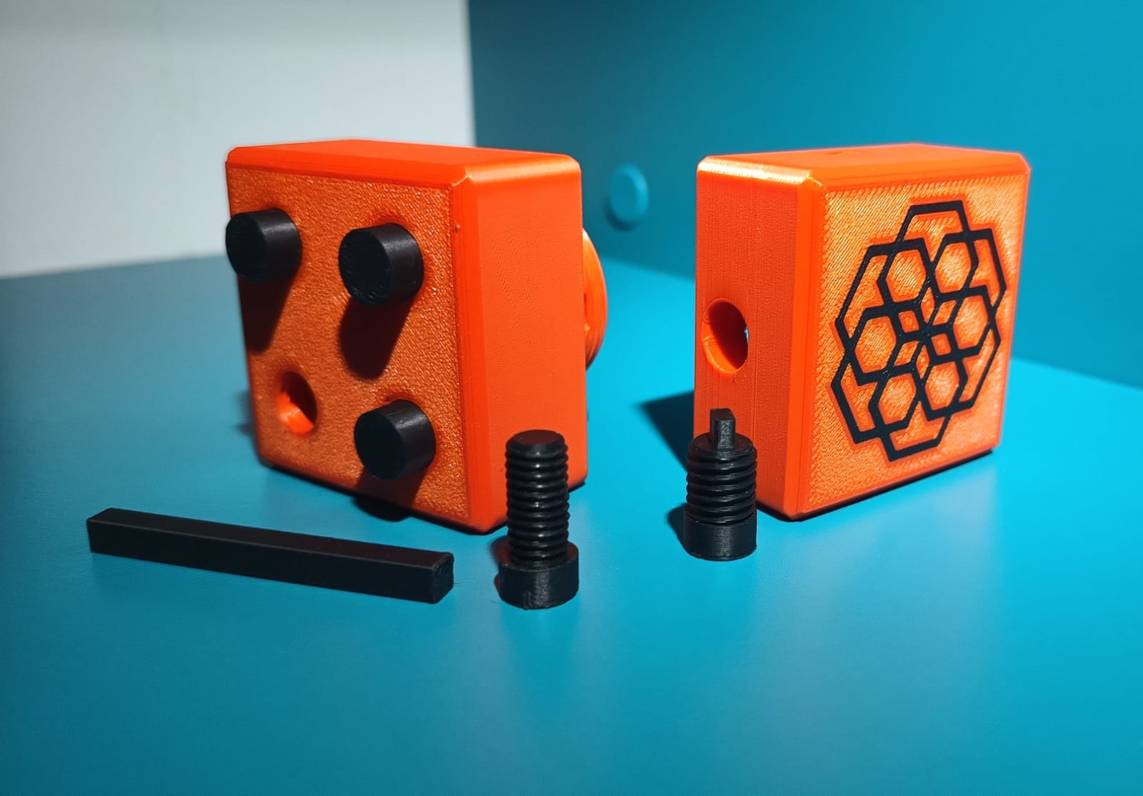 Cube puzzle box with thread
