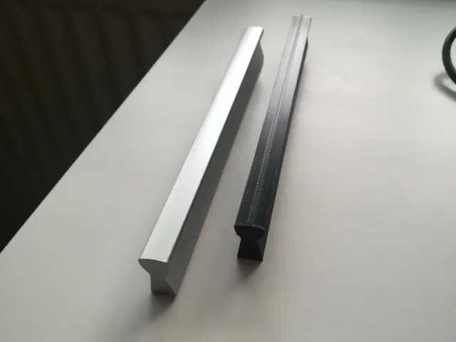 Cabinet handle