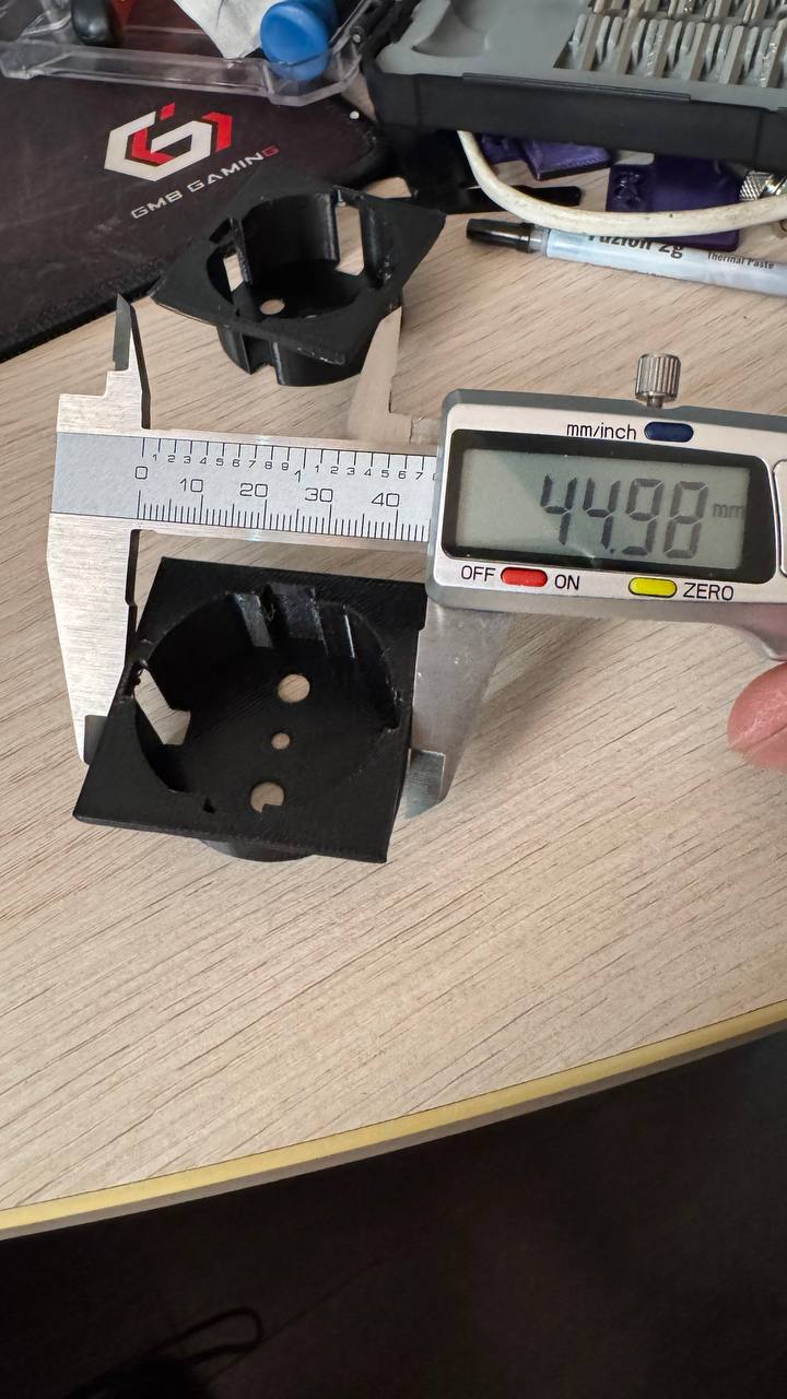 Small Socket Schuko 45*45 — miniatura 2