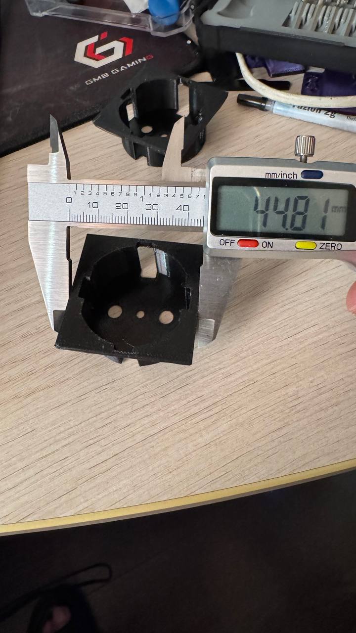 Small Socket Schuko 45*45 — miniatura 3
