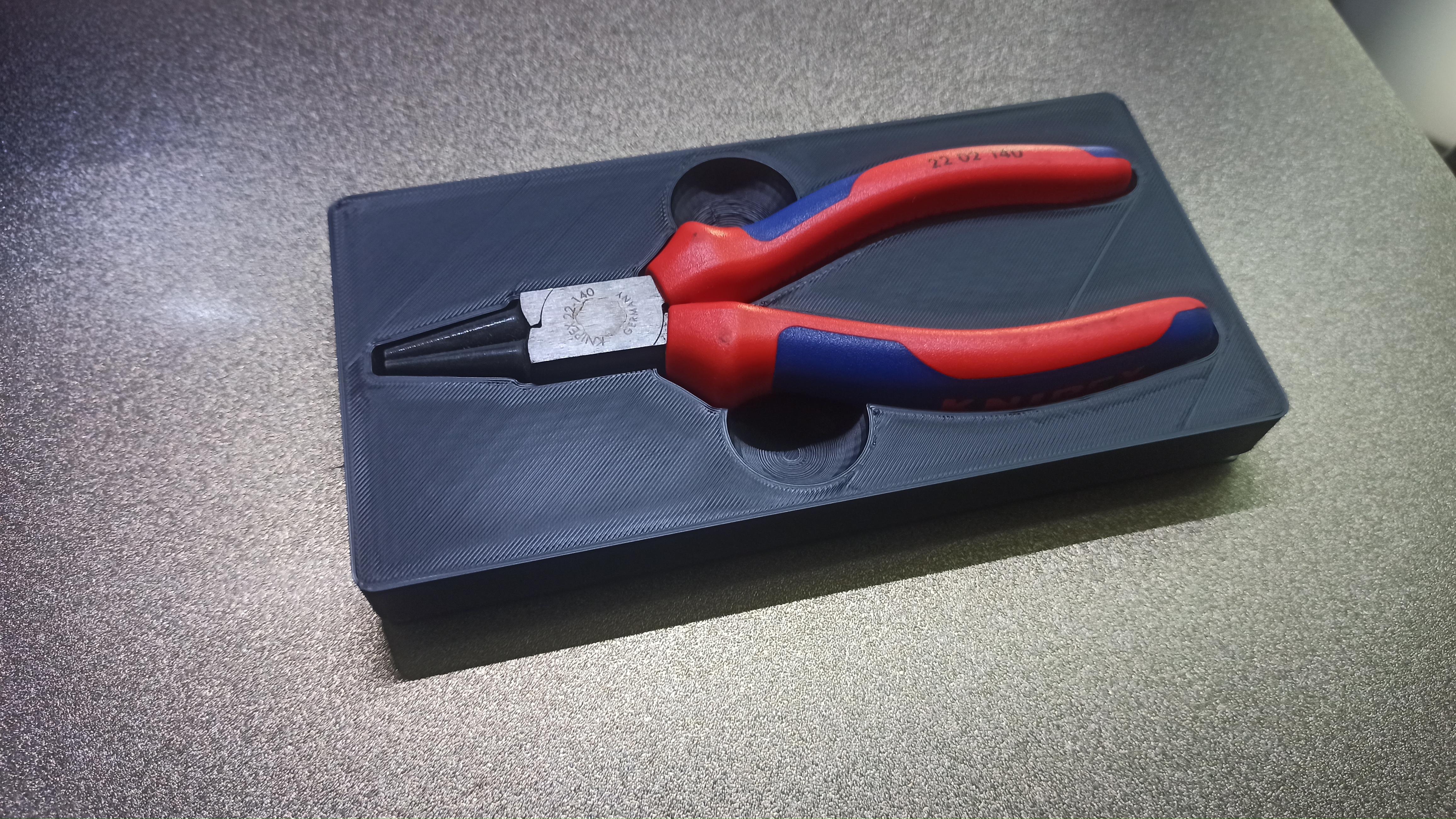 knipex plier 22-02-140 gridfinity 2X4