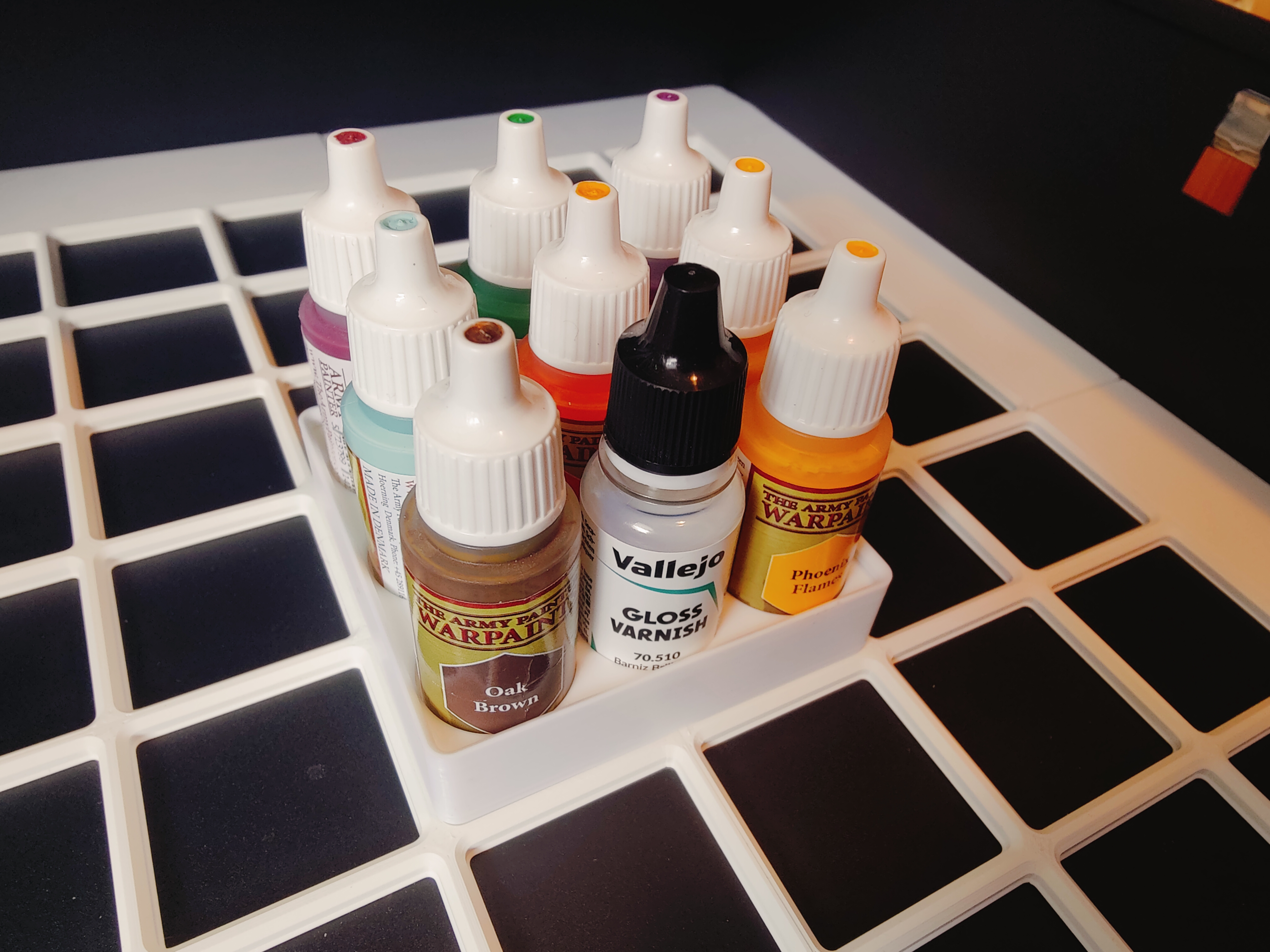 Gridfinity Vallejo / Army Painter holders (2x2 - 9 bottles)