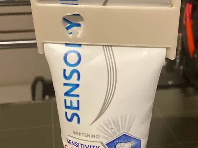 Tube squeezer