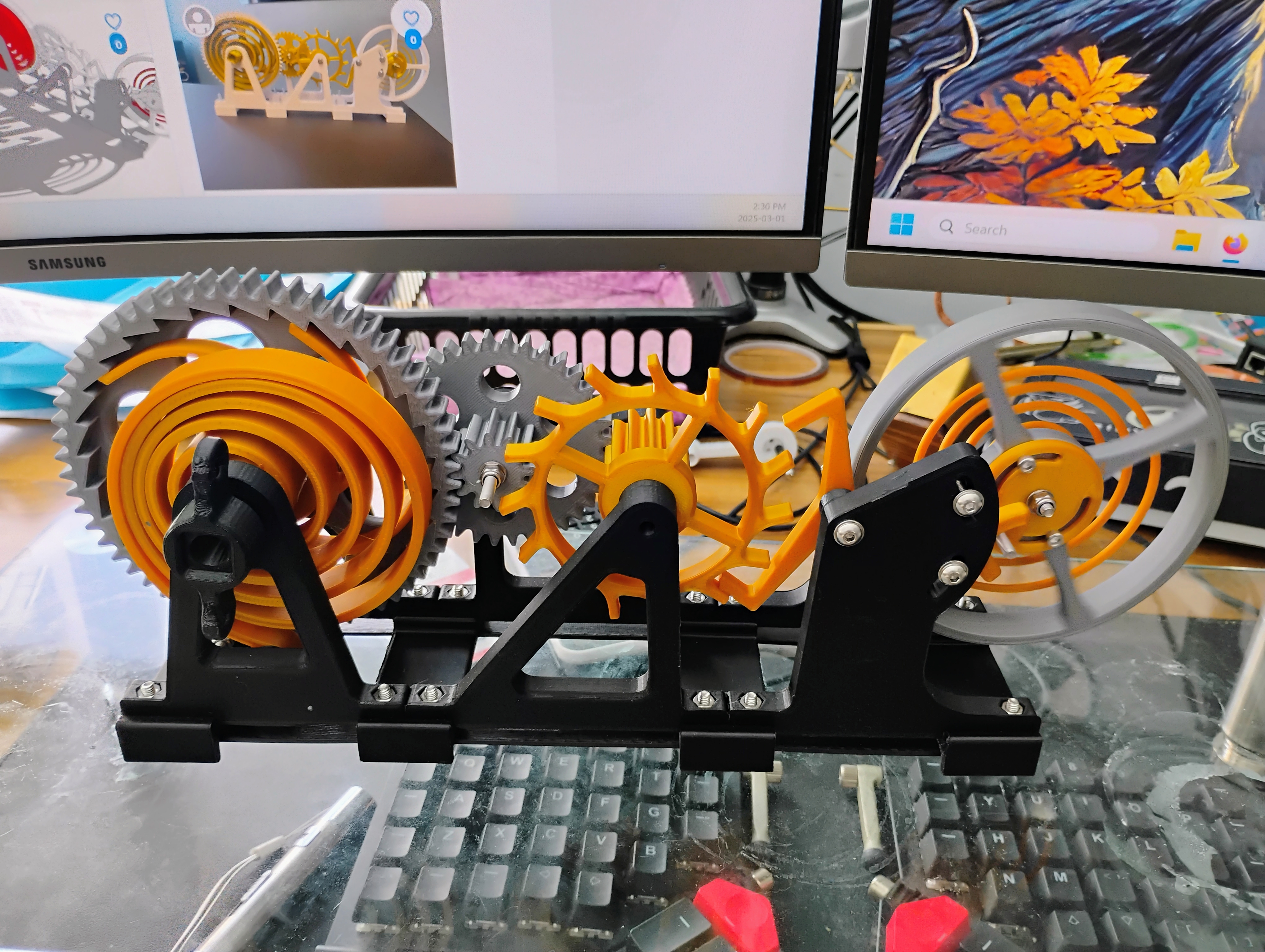 Watch Escapement Desk Toy Support Straps