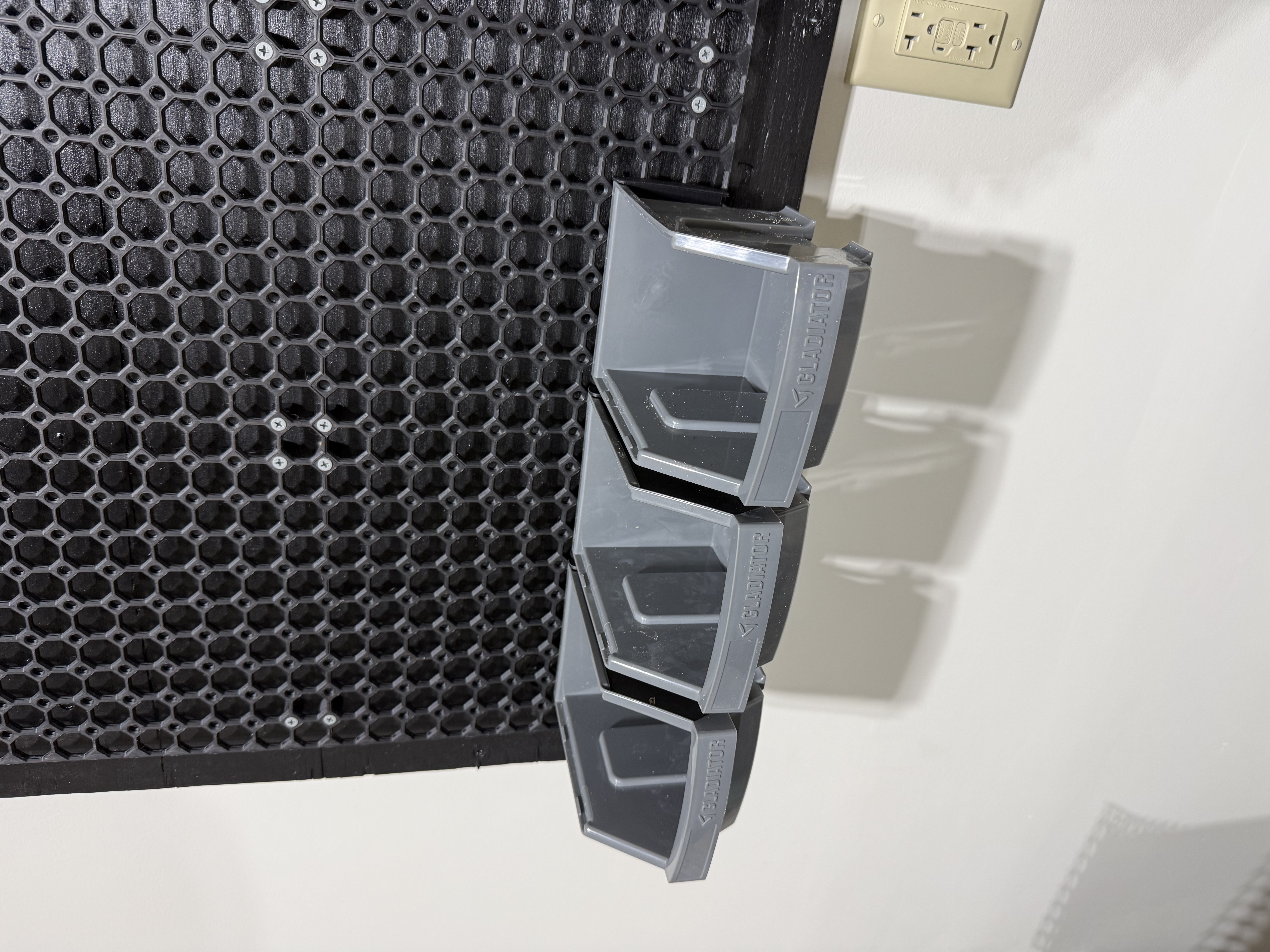 Gladiator GearTrack Bins to Multiboard Adapter