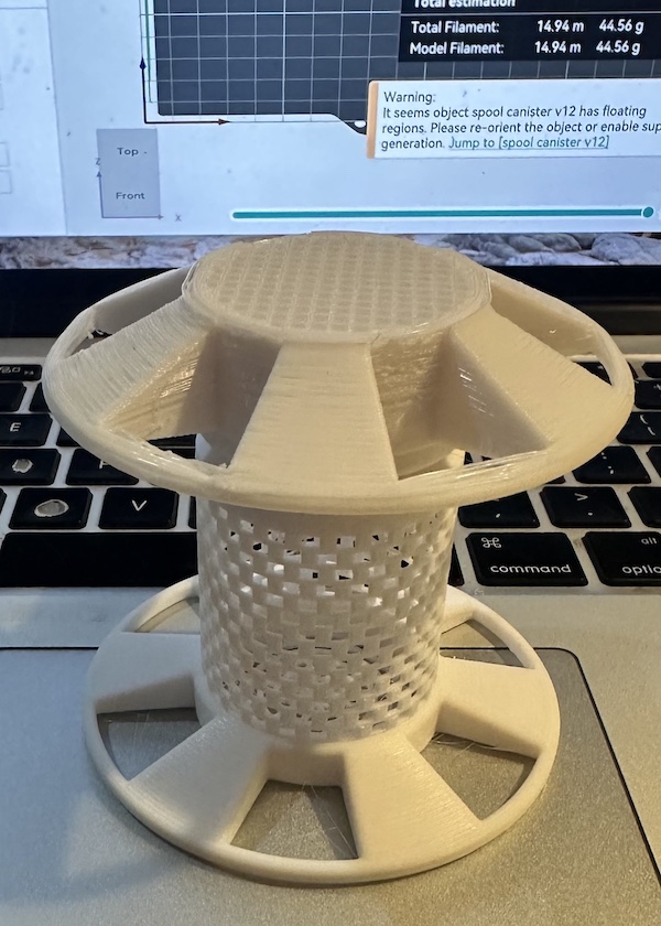 Desiccant spool canister
