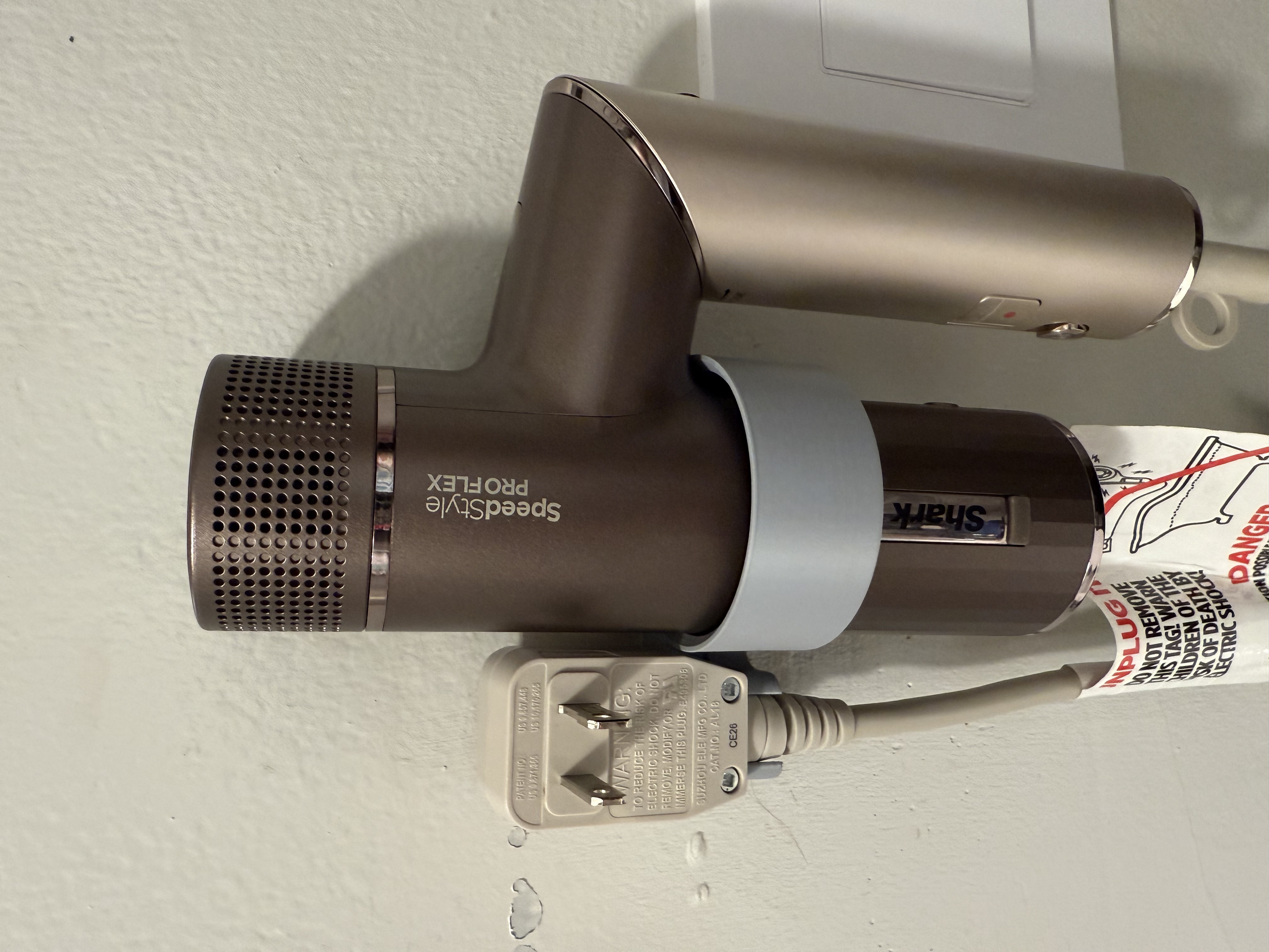 Shark SpeedStyle Pro Flex Hairdryer Wall Mount