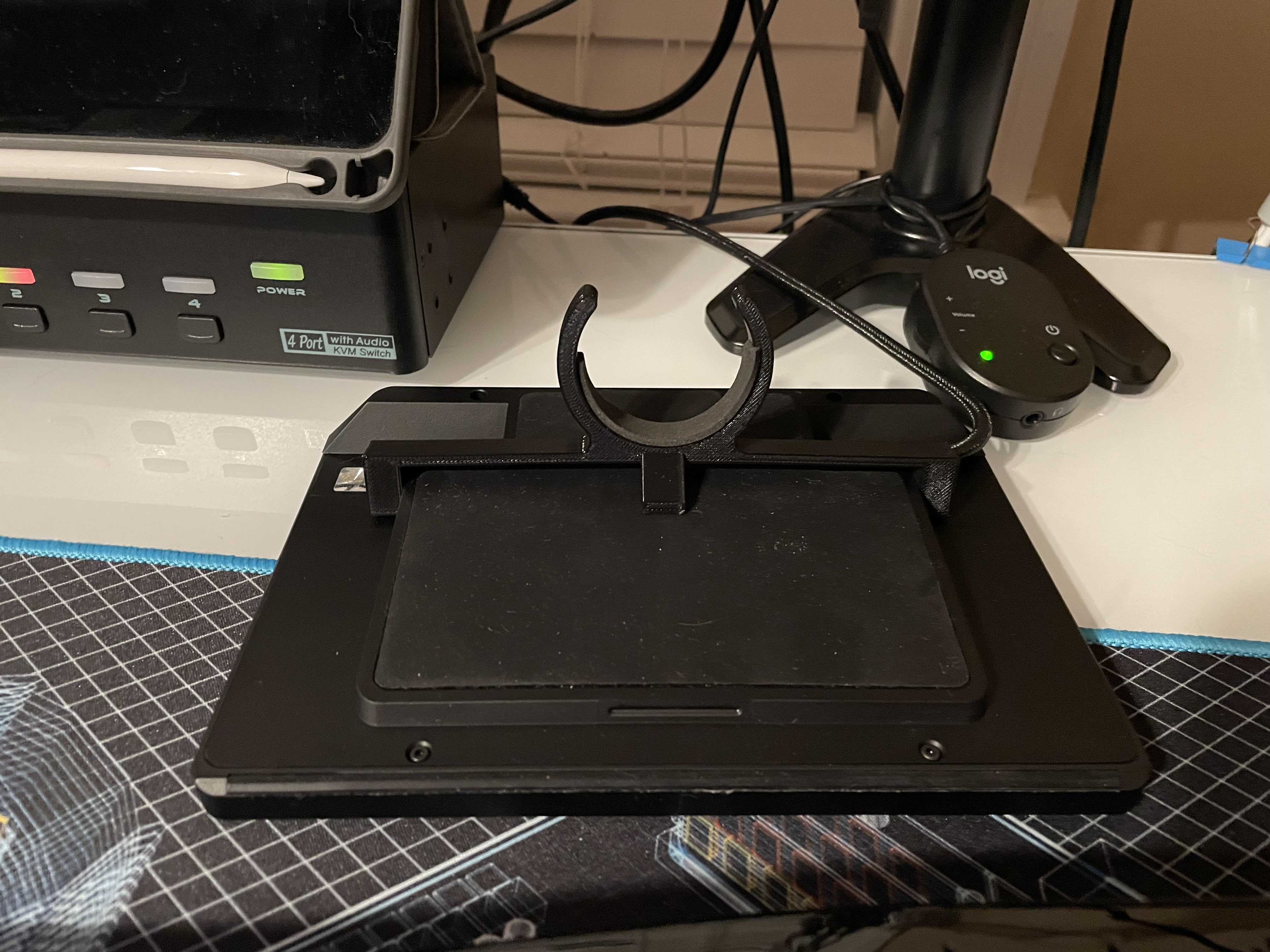 WigiDash DEFY Desk Pole Mount (40mm)