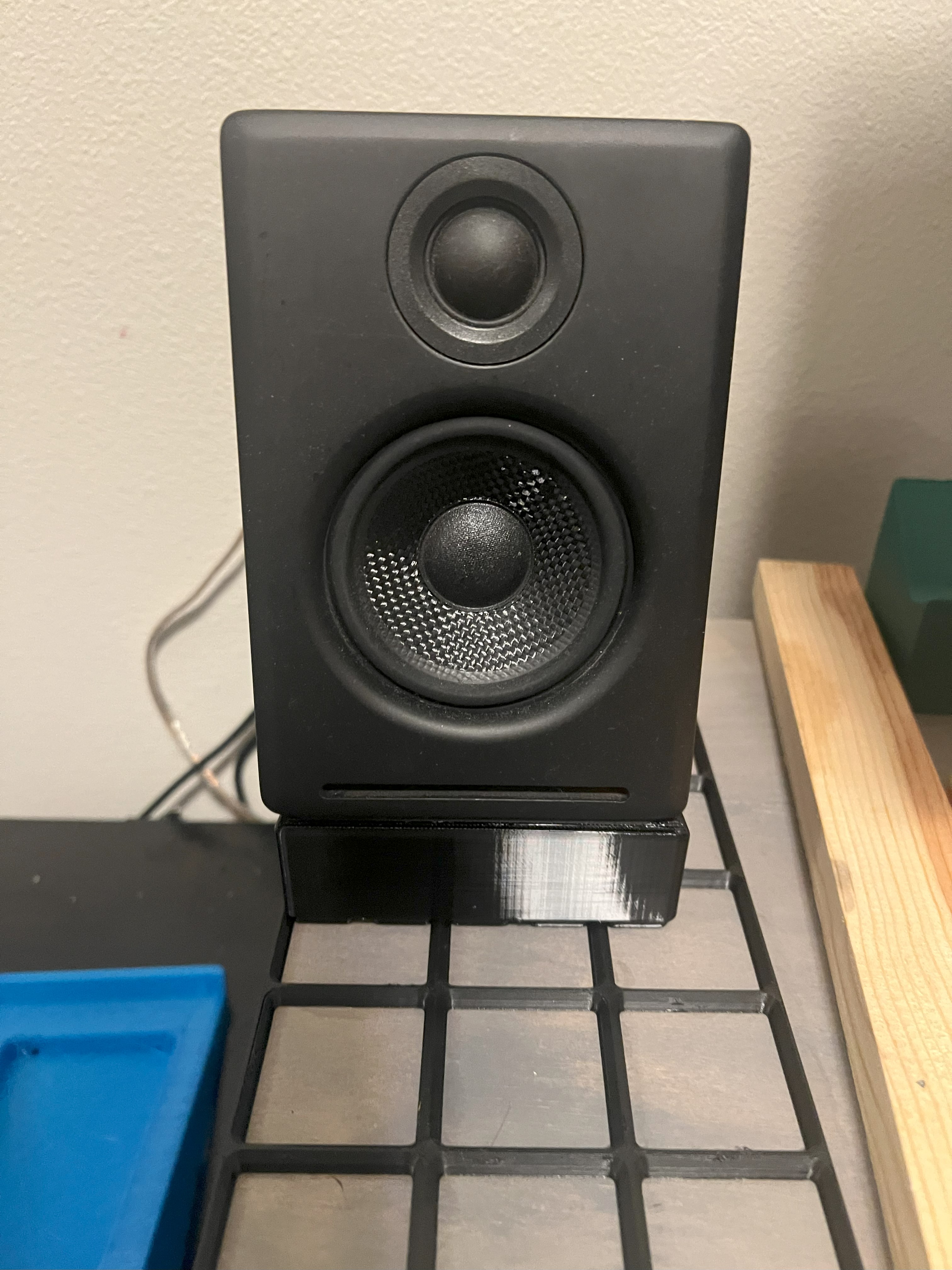AudioEngine A2+ riser - gridfinity base