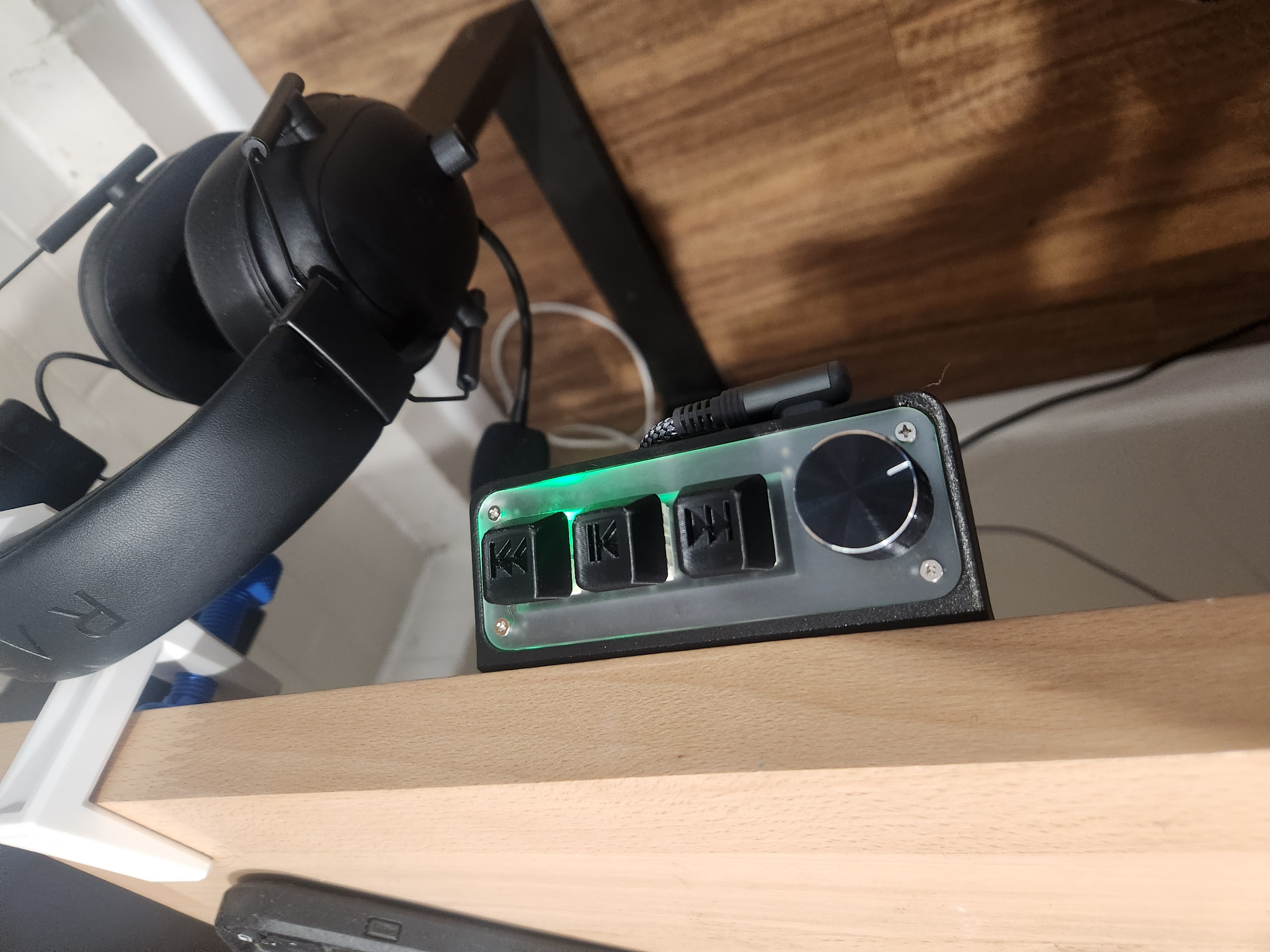 3x1 Macropad under desk mount