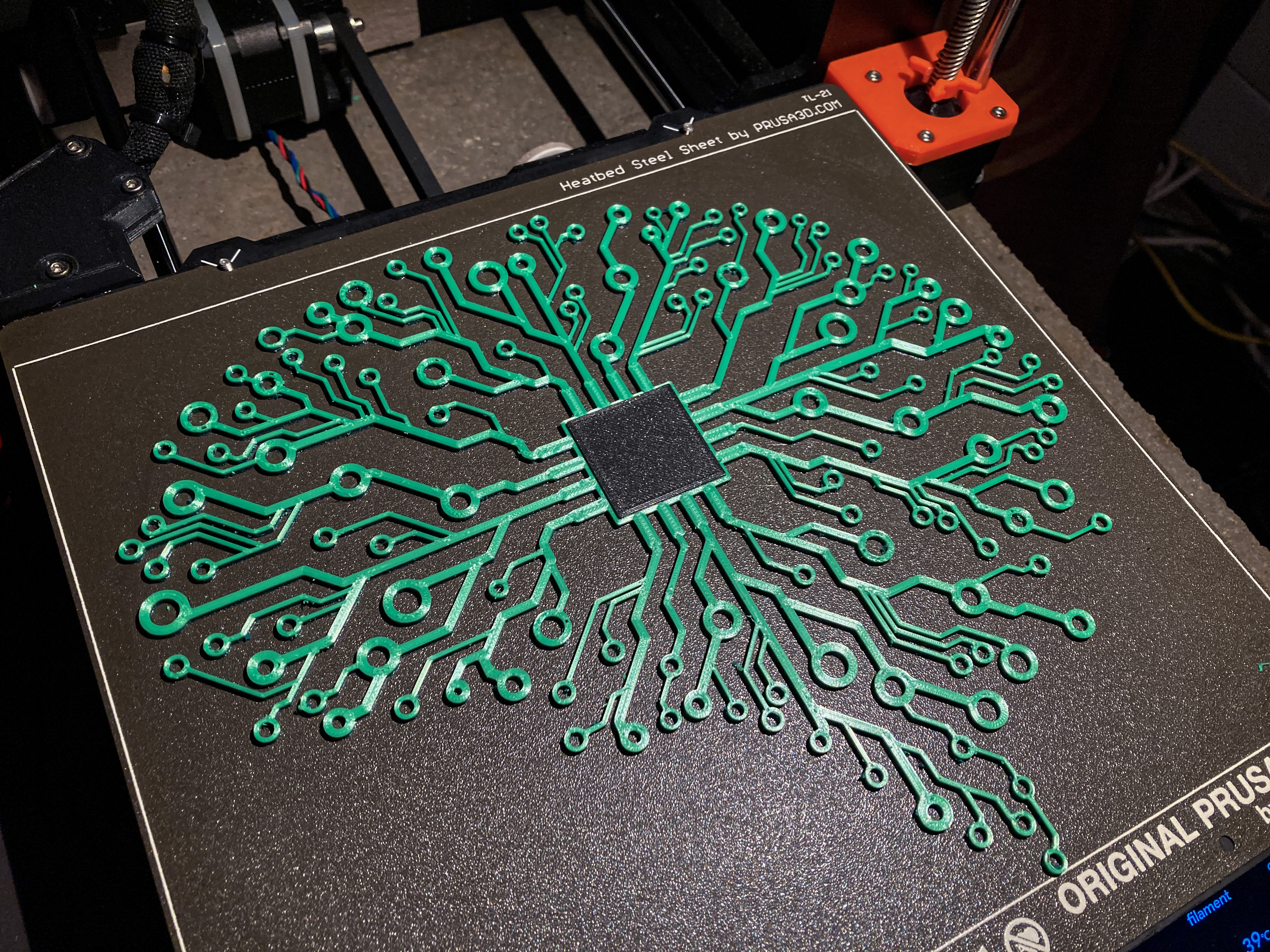 Brain Electronic Circuit - Wall Art (Larger - With CPU) 3D model thumbnail