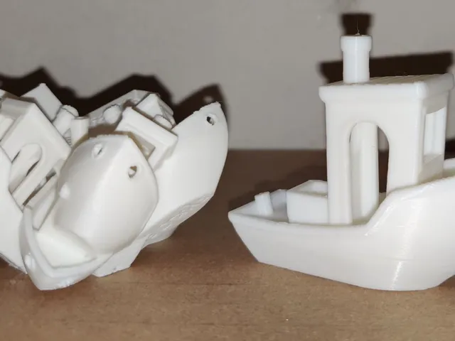 Glitch Benchy