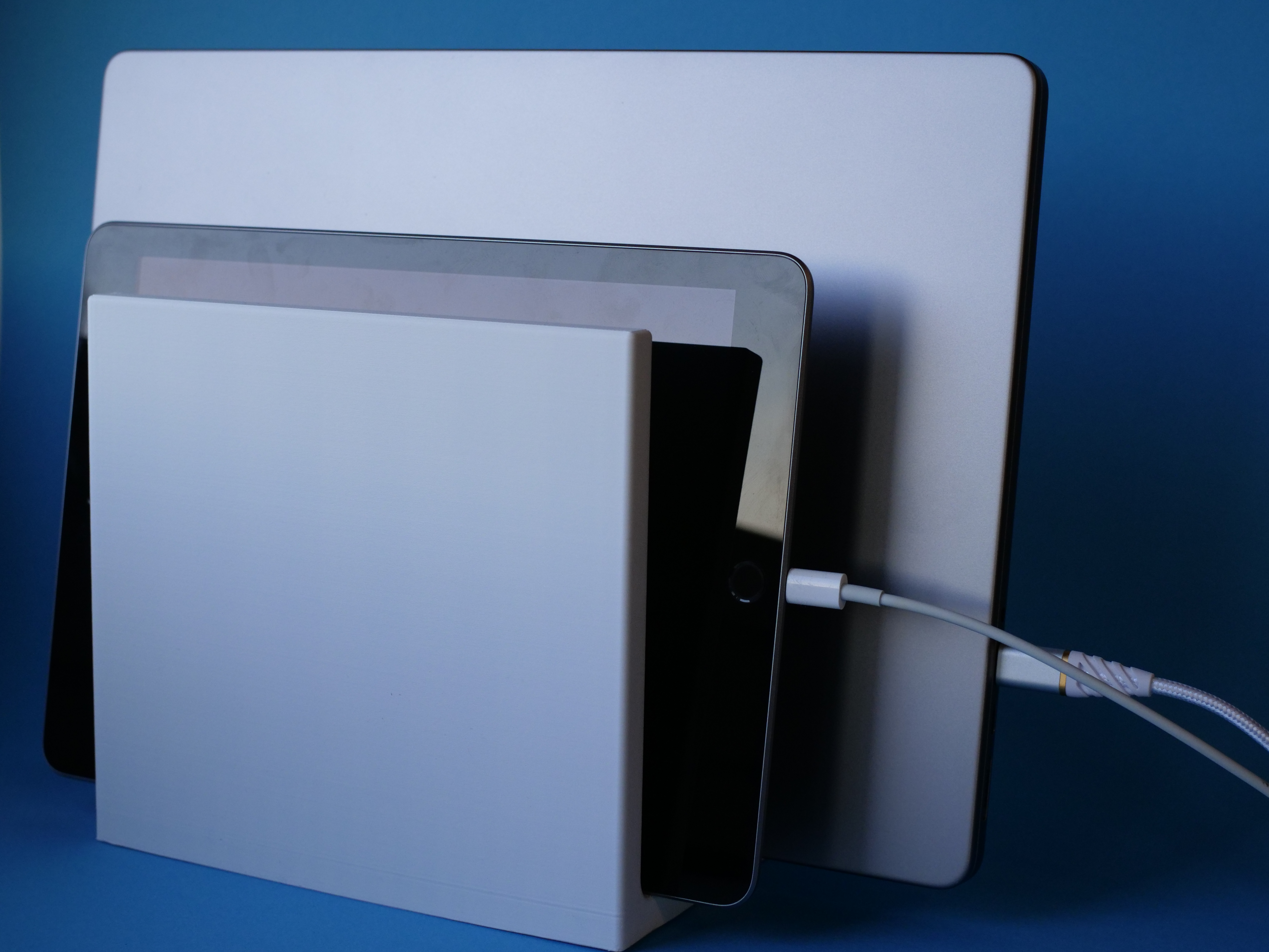 Minimalistic iPad/Tablet/Laptop/SteamDeck Holder