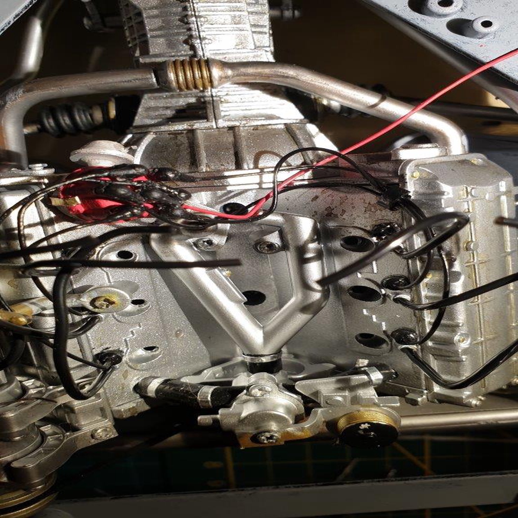 BTTF Time machine (1:8) Engine distributor — miniatura 2