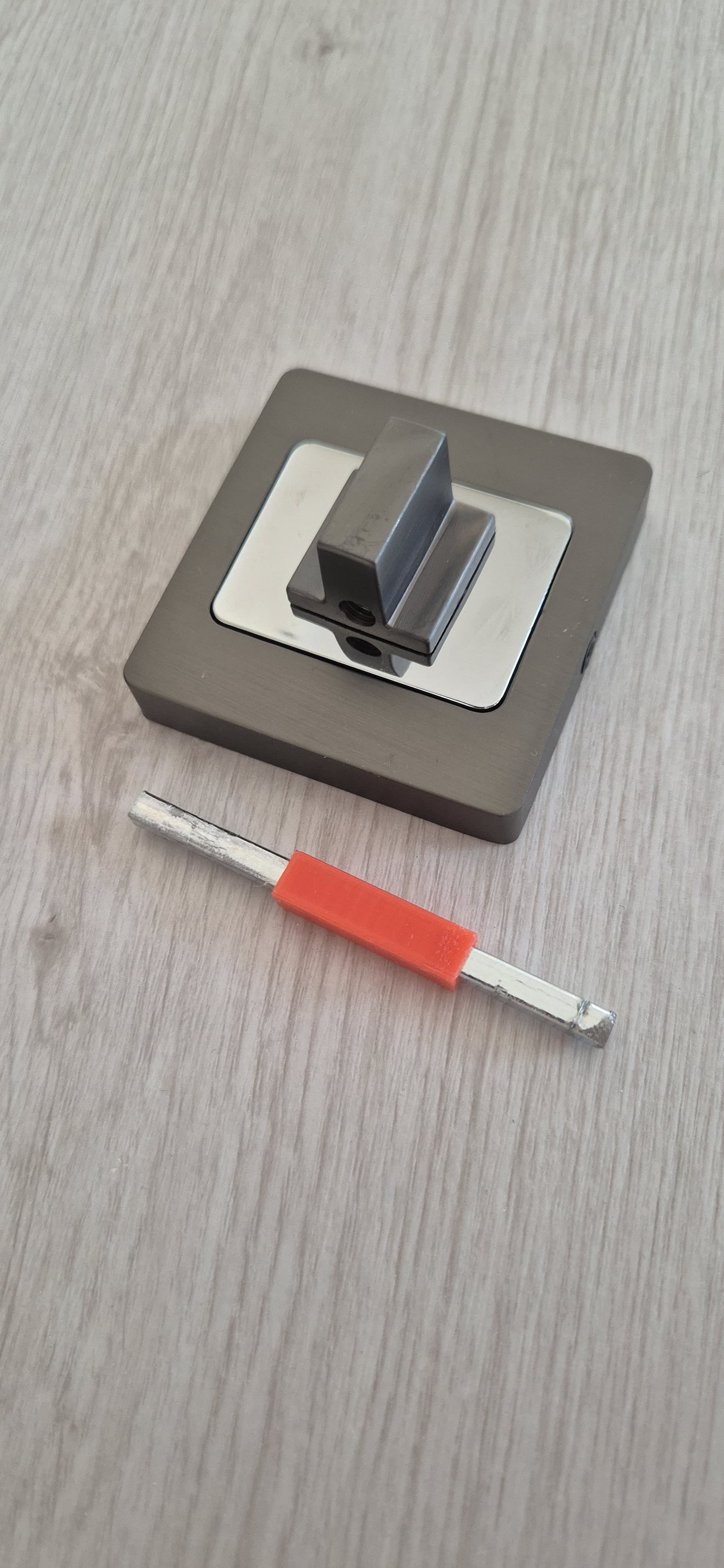 Bathroom escutcheon thumbturn spindle (rectangle with hole)
