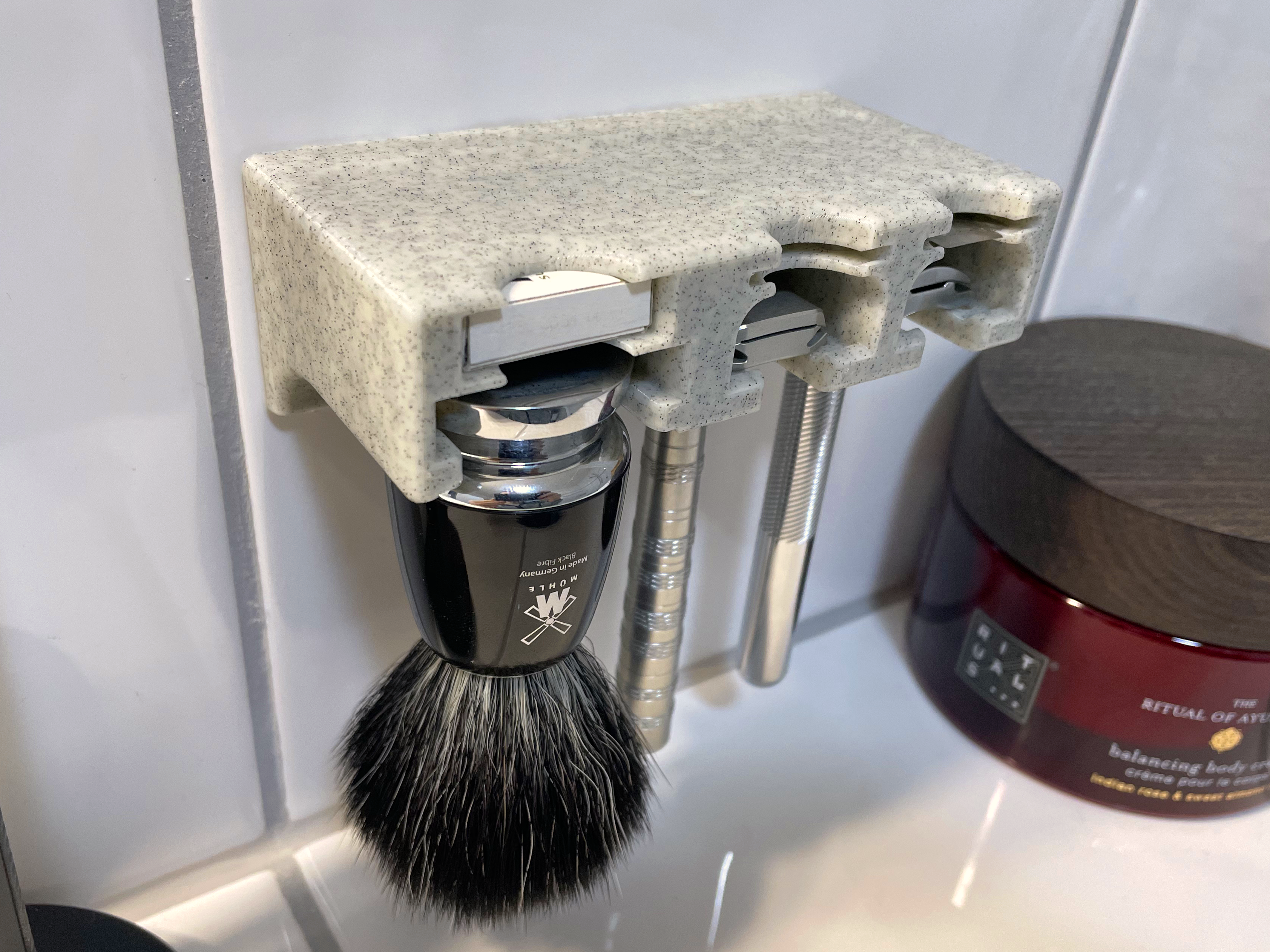 Razor station