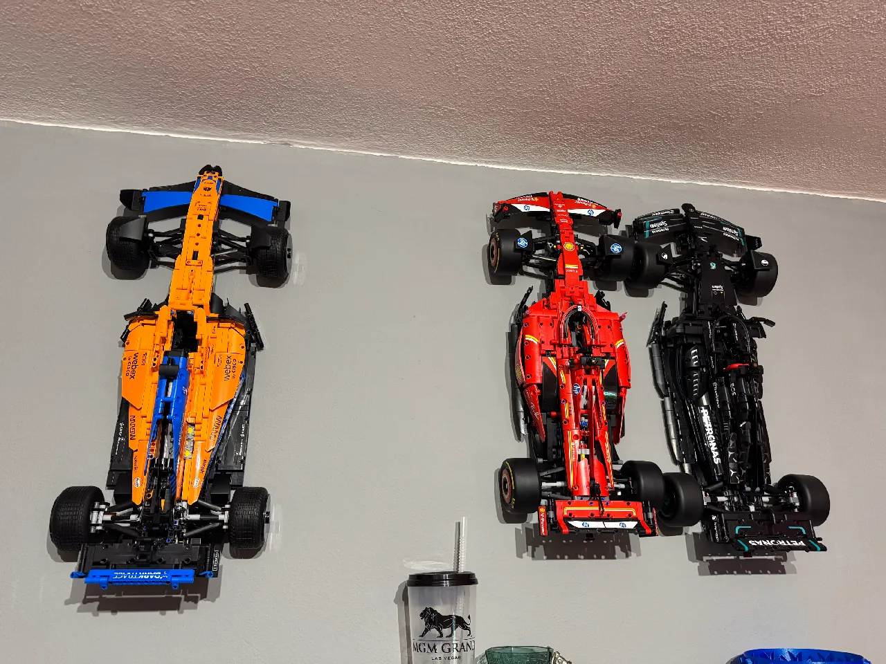 Lego Technic Ferrari SF-24 F1 (42207) wall mount by Kajry