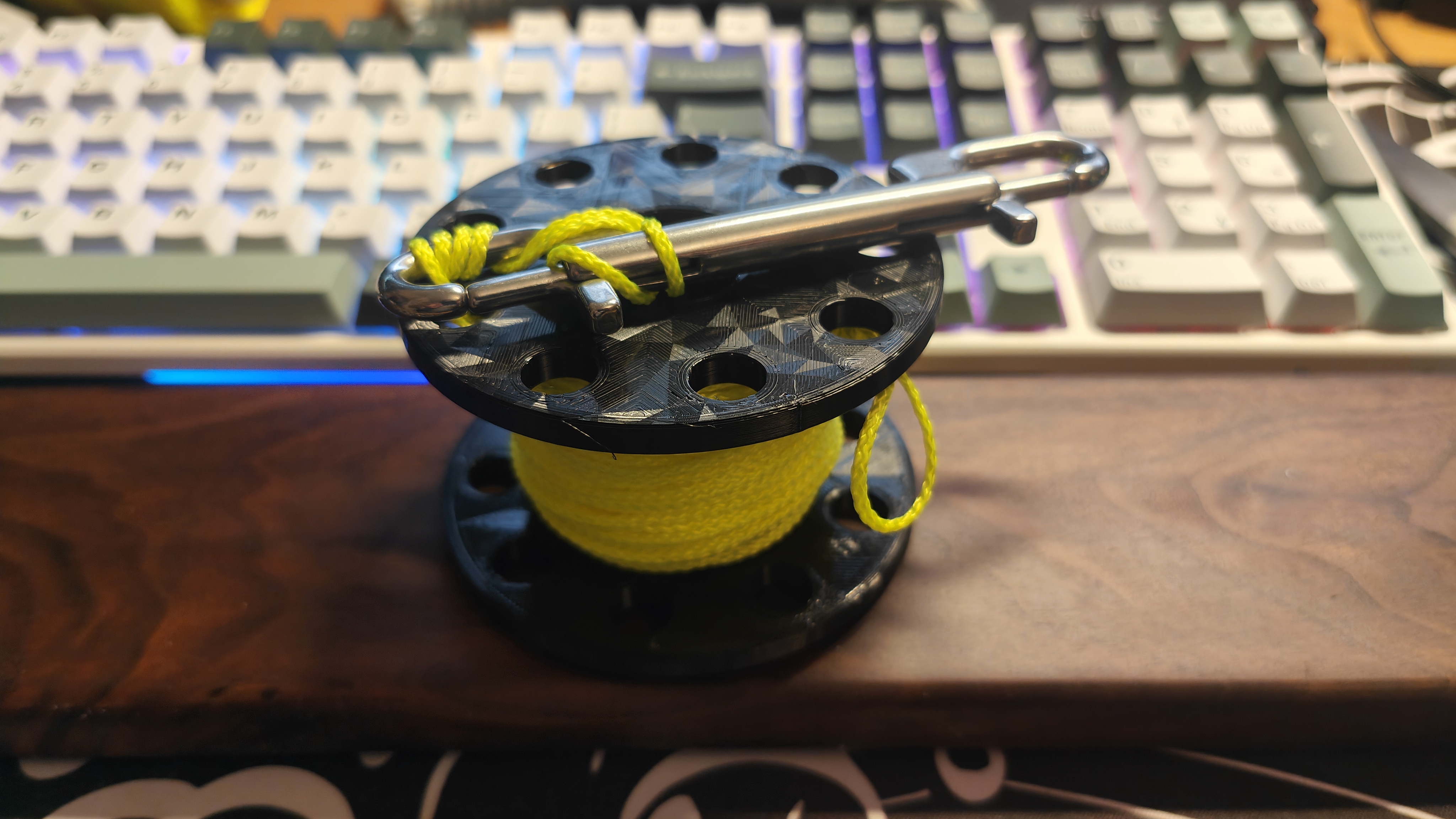 25 metres scuba spool