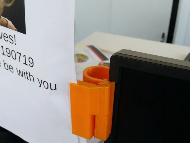 Monitor Paper Clip