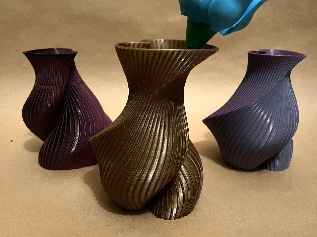 Heart-shaped flower vase