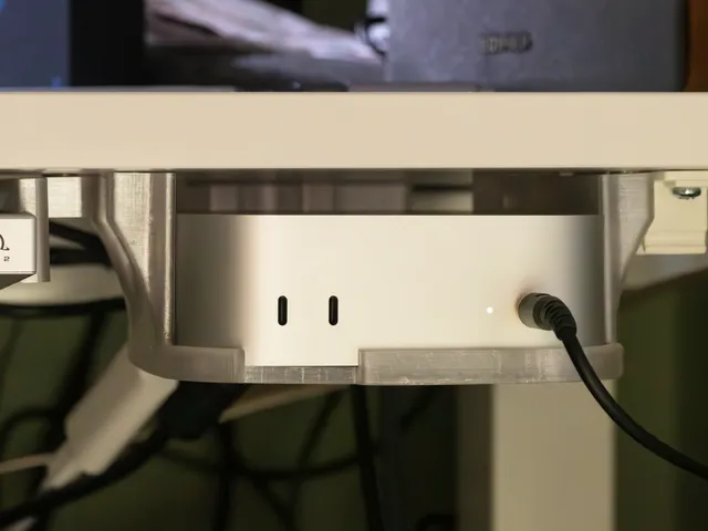 M4 Mac mini desk mount