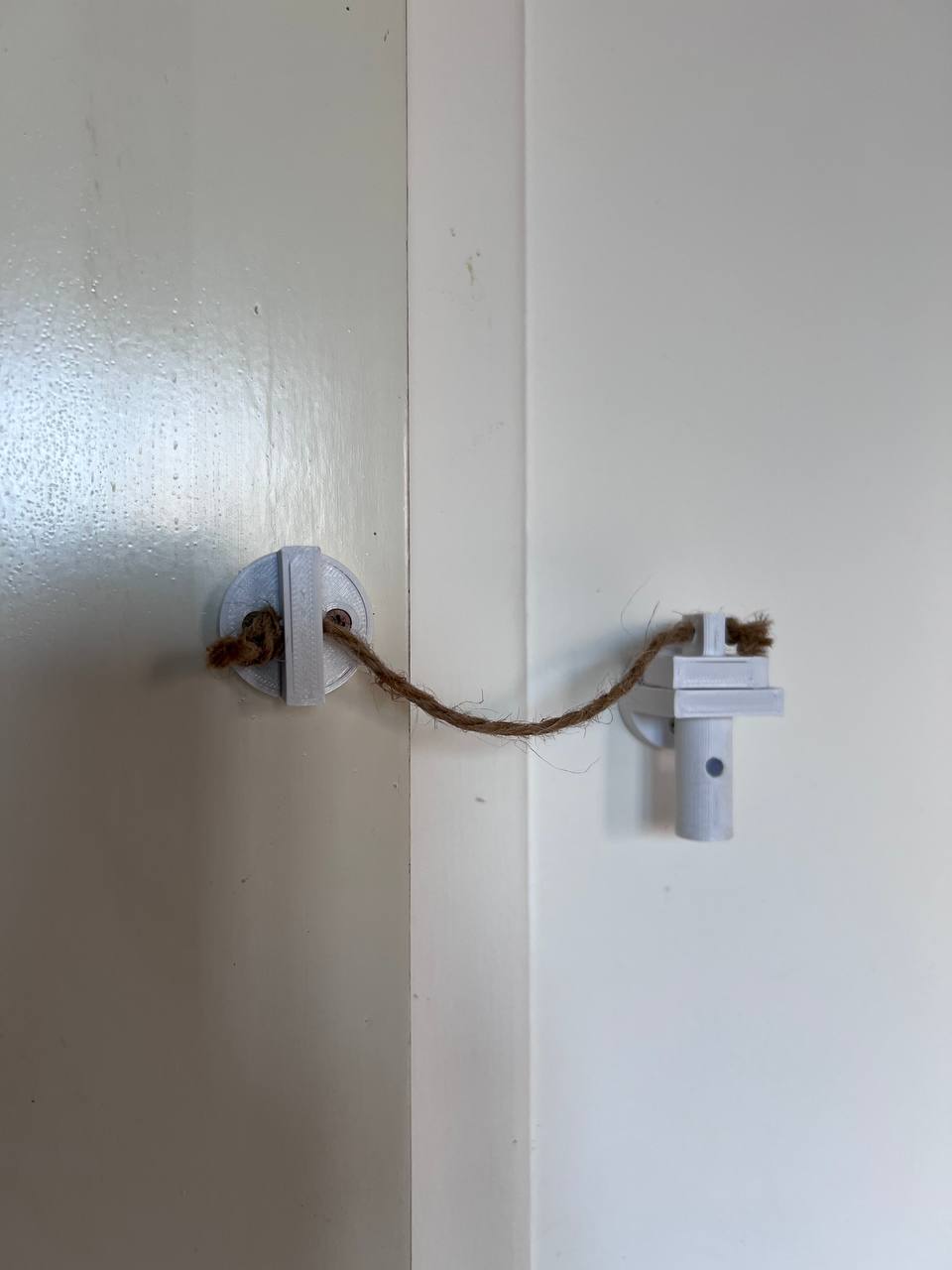 Sliding door hook — thumbnail 2