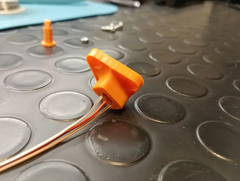 Trimmer adapter by Floppy Lab | Download free STL model | Printables.com