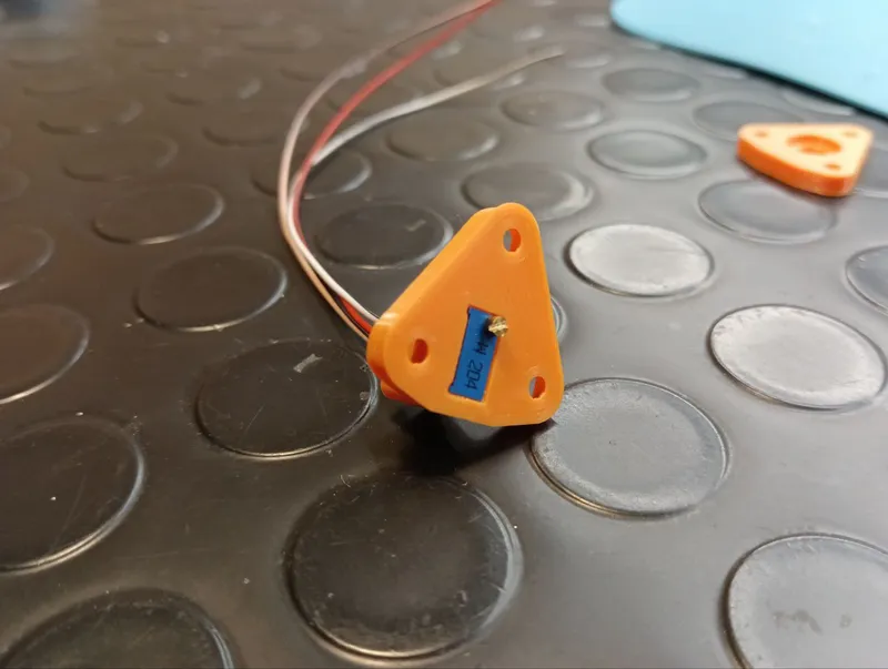 Trimmer adapter by Floppy Lab | Download free STL model | Printables.com