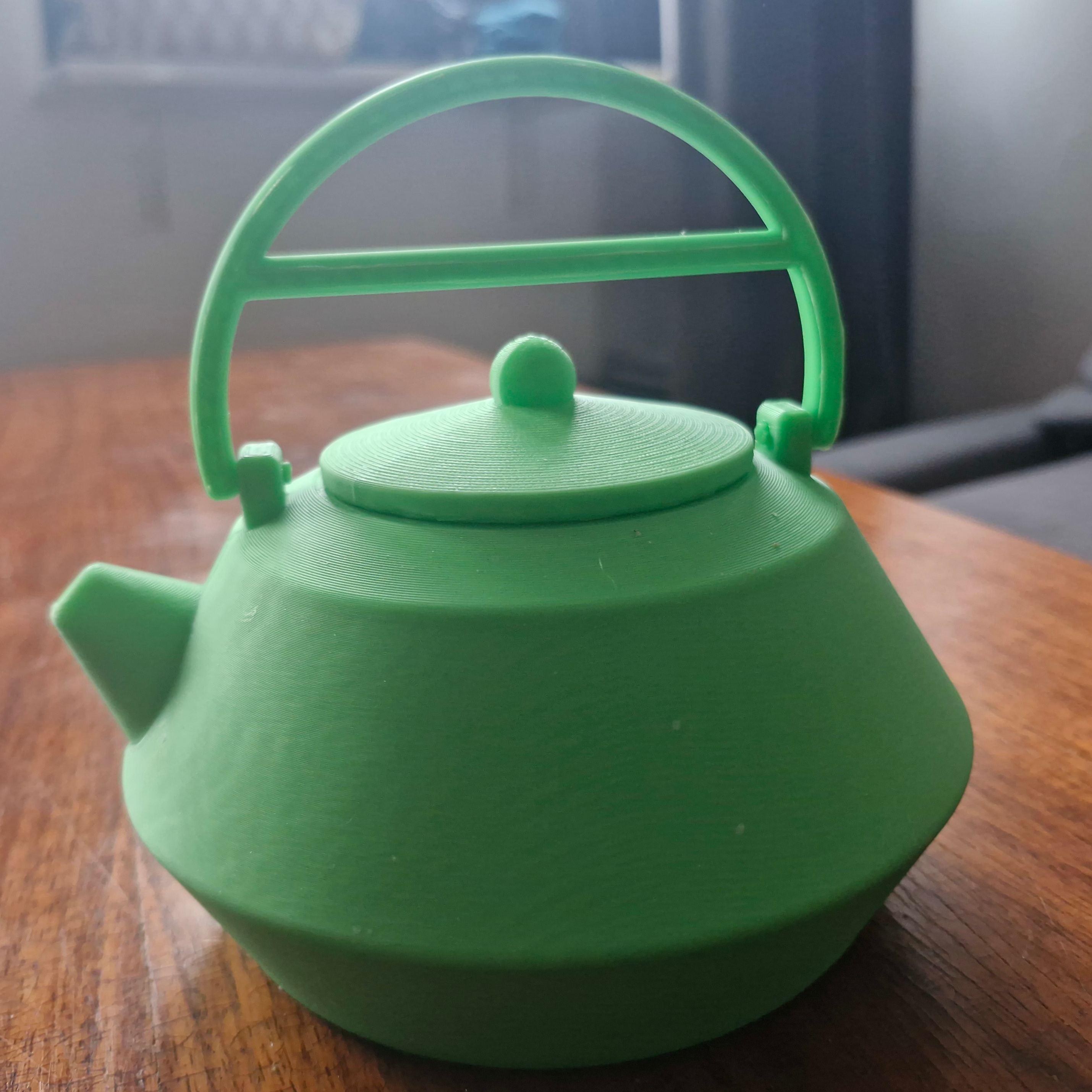 Coffee pot or tea pot