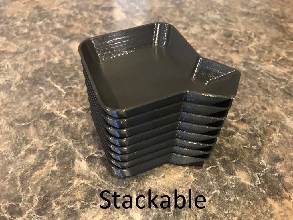 Miniatura 2 do modelo 3D Stackable Game Bits Funnel Tray