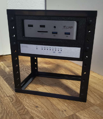 Kompaktes Mini-Rack für Switch-Dockingstationen & Raspberry Pi