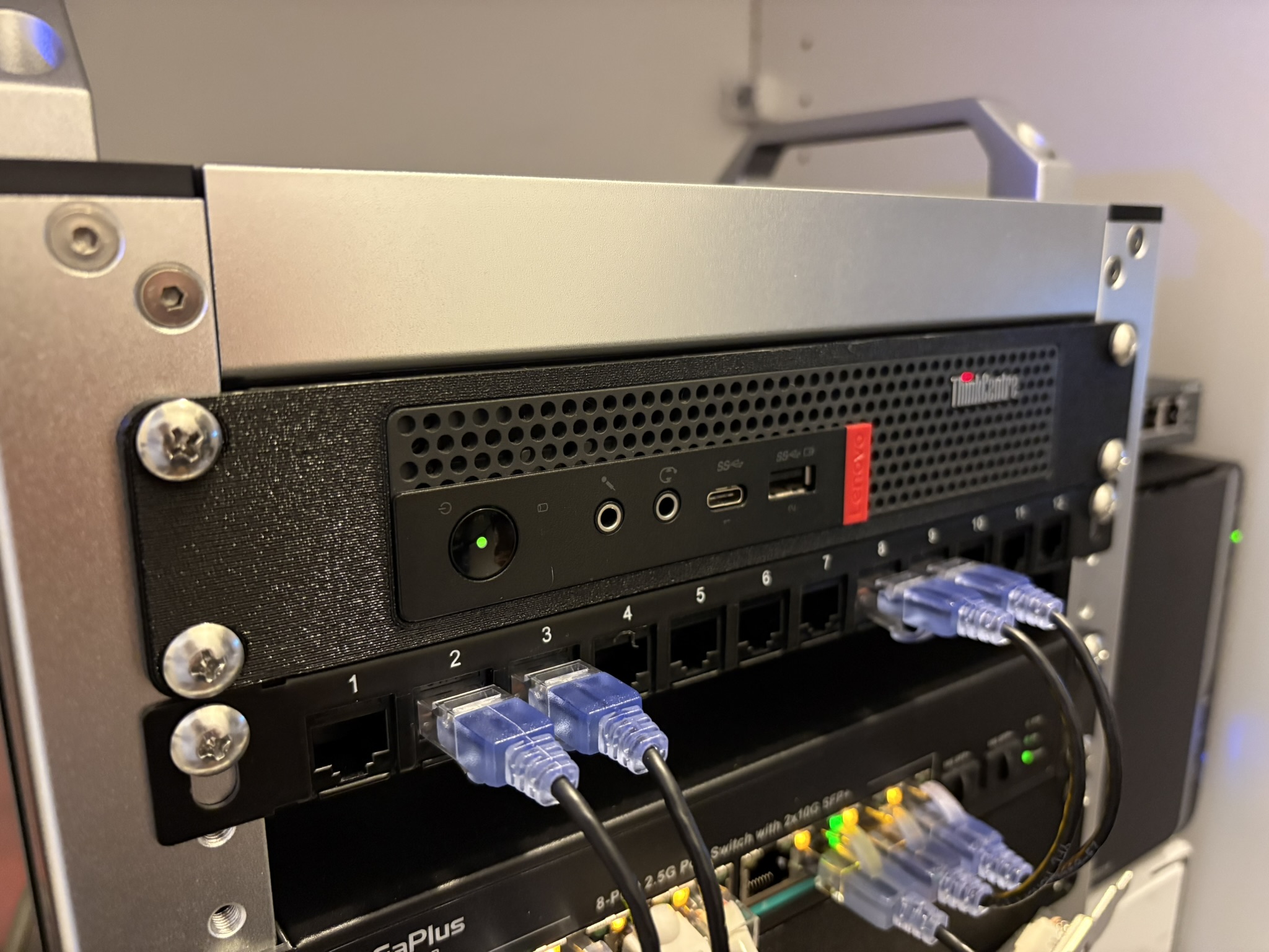 Unified 10" Rack - Lenovo Thinkcentre Tiny Mount