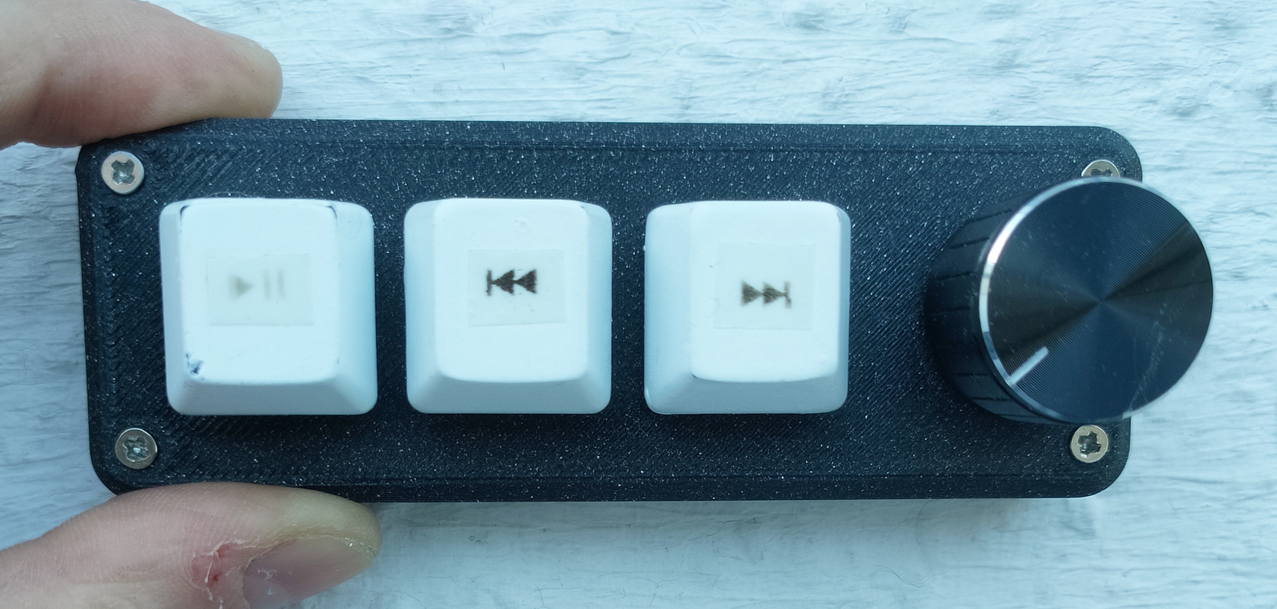 Custom covers for macro keypad