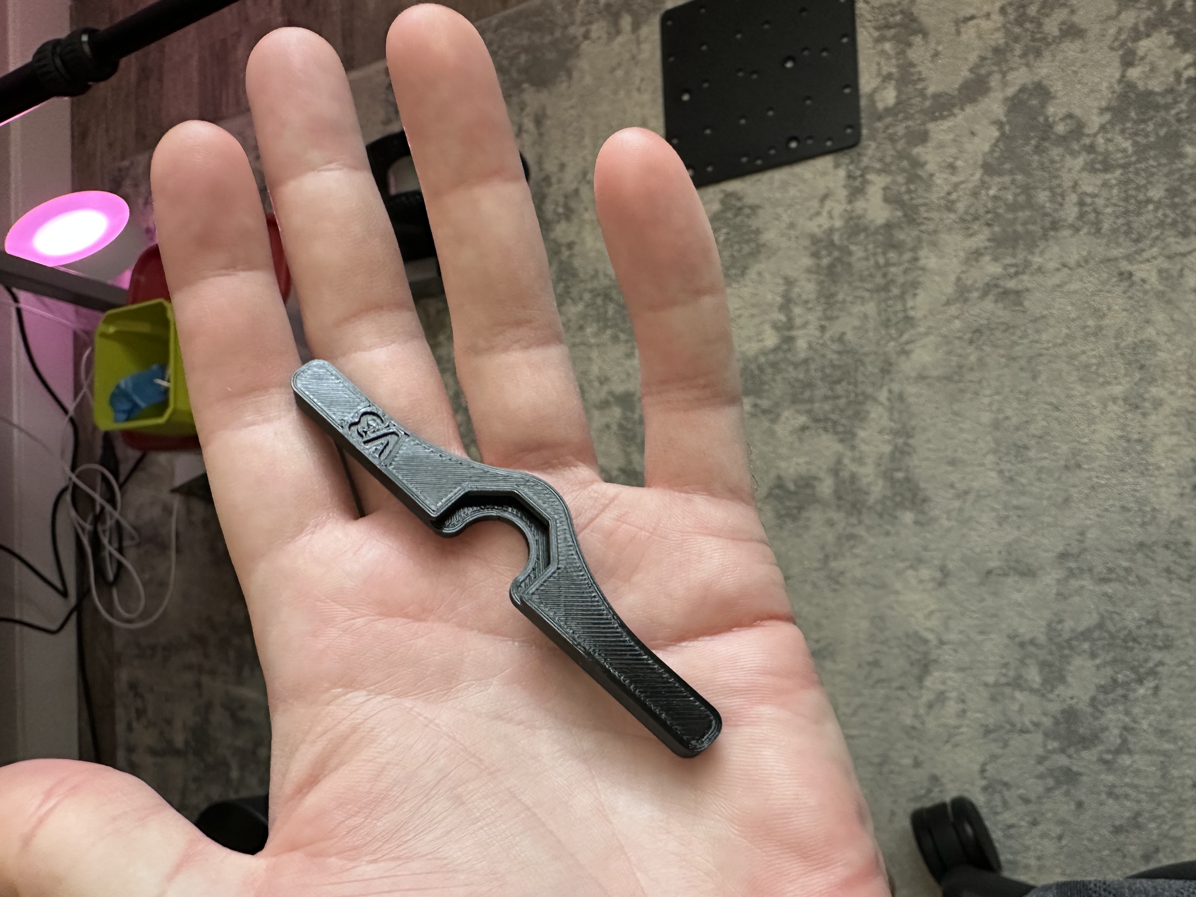 KLIPPT Base Holder Tool