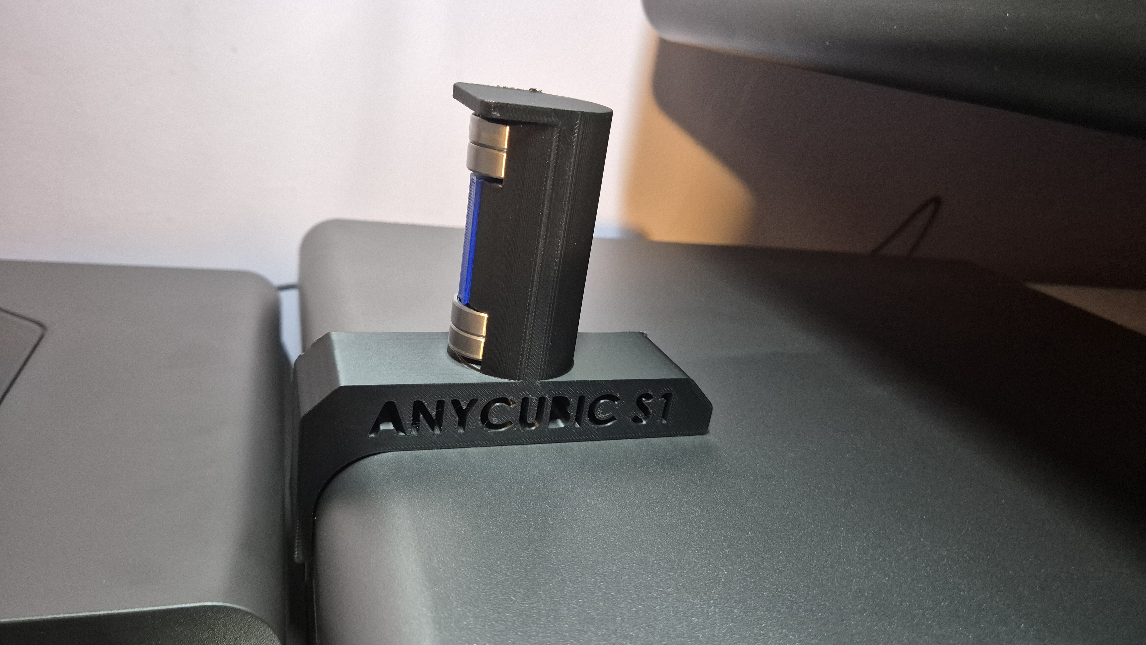 Spooly - Anycubic Kobra S1 side spool mount/hanger with bearings