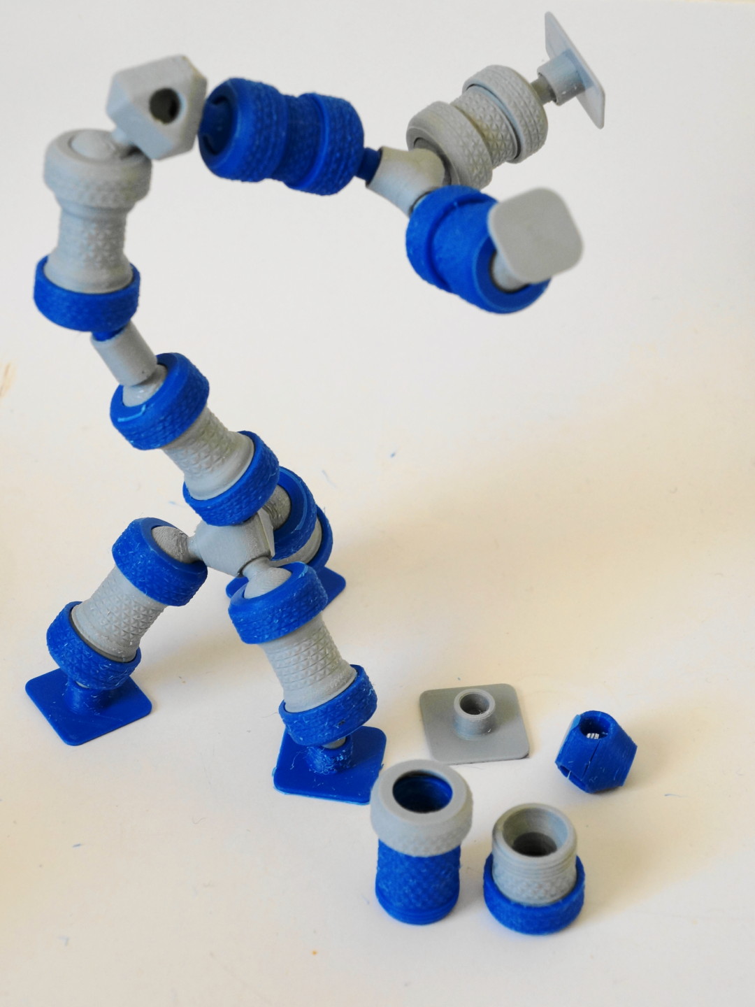 Ball joint construction