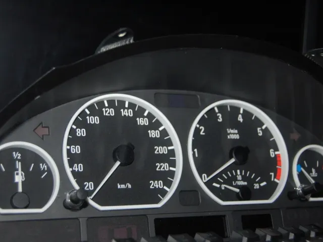 BMW e46 Gauge Rings