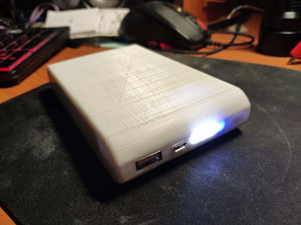 Powerbank case for 3, 4 or 6x 18650 cells