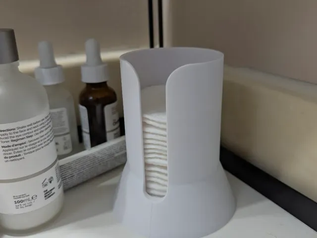 Cotton pad holder