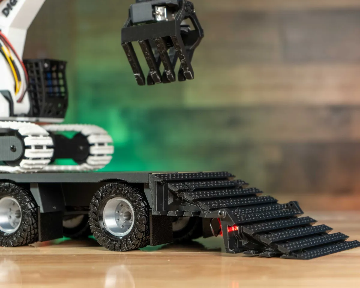 DIY RC SemiTruck by ProfessorBoots Download free STL model