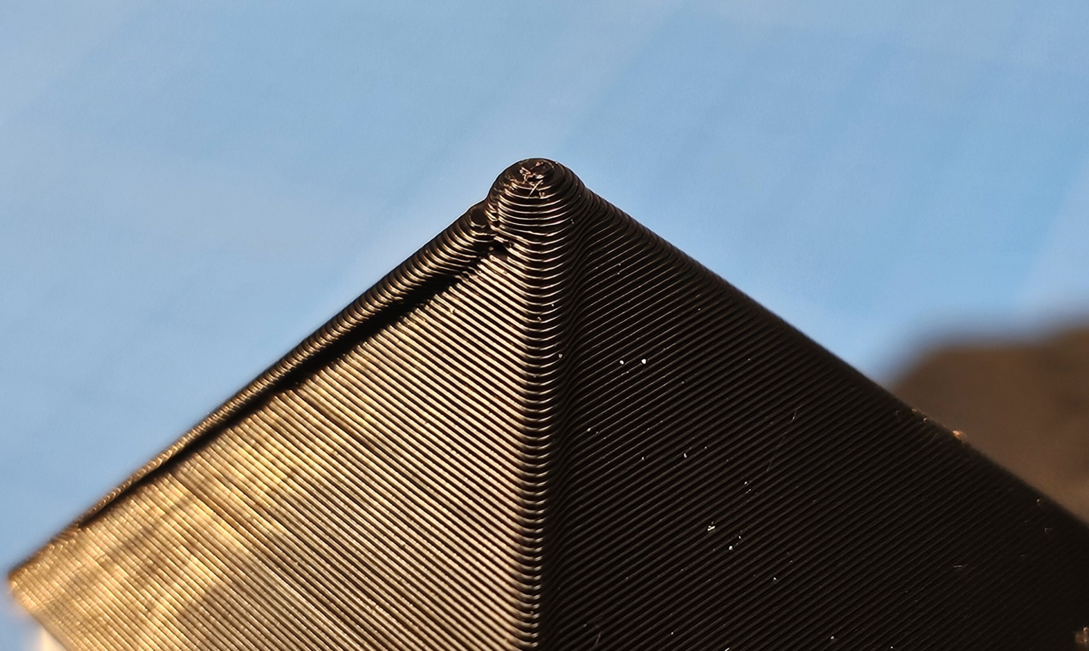 Red Barn Birdhouse — thumbnail 8