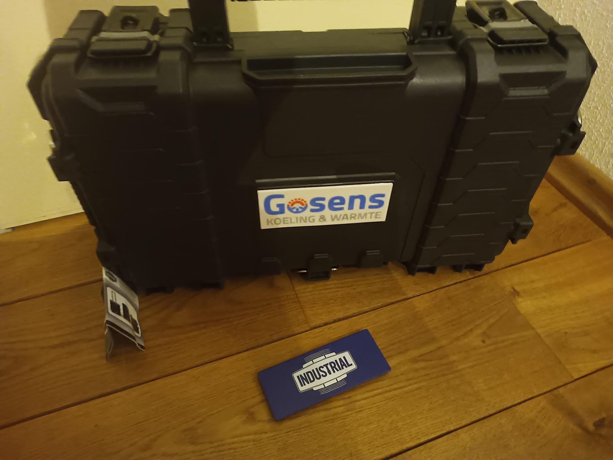 Industrial (brand from Hornbach) case logo replacement