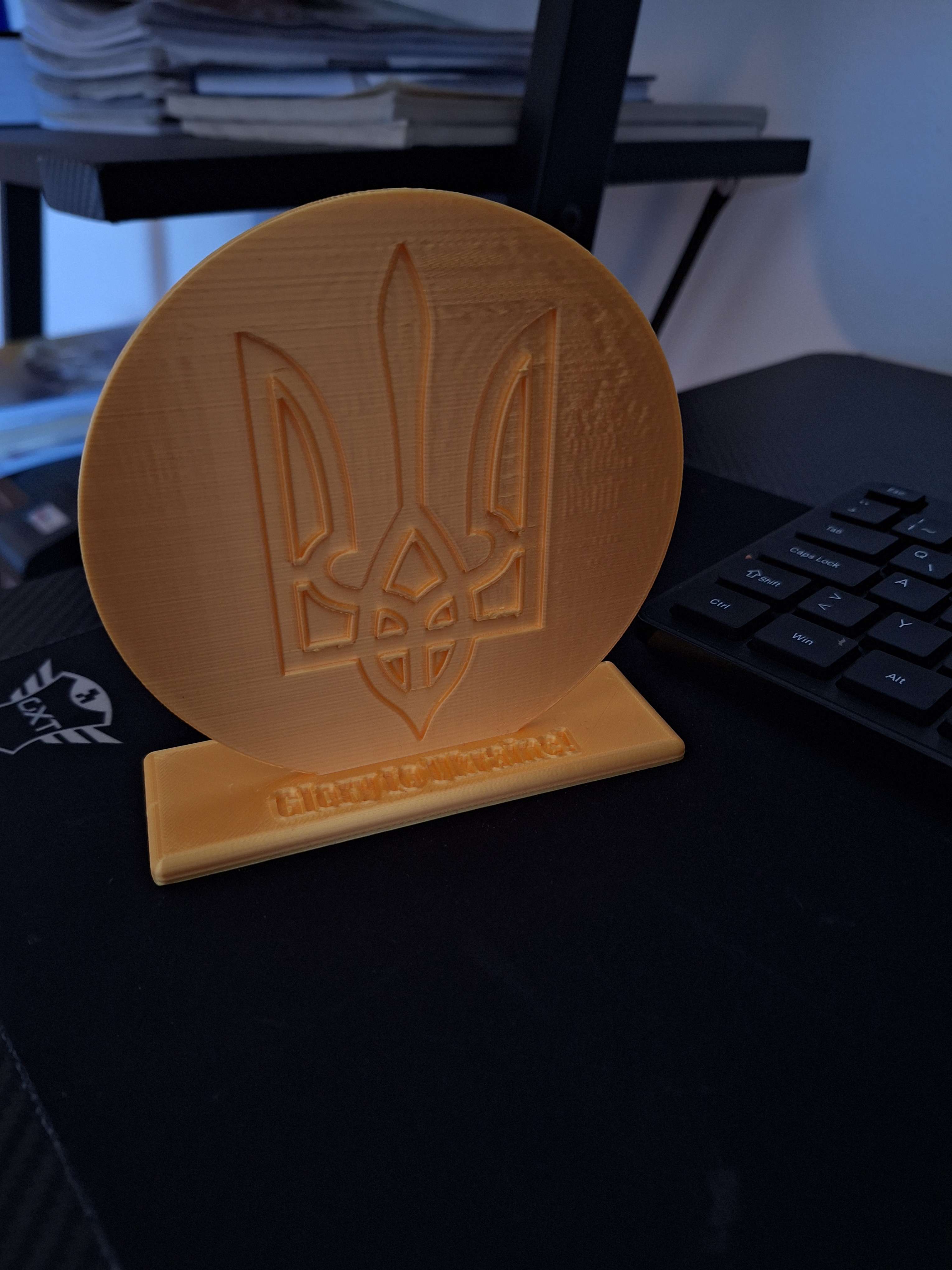 Support Ukraine desk decoration