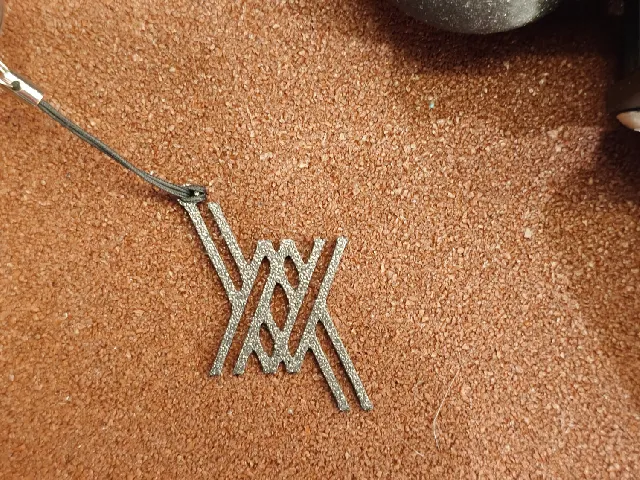 Darling in the Franxx logo keychain