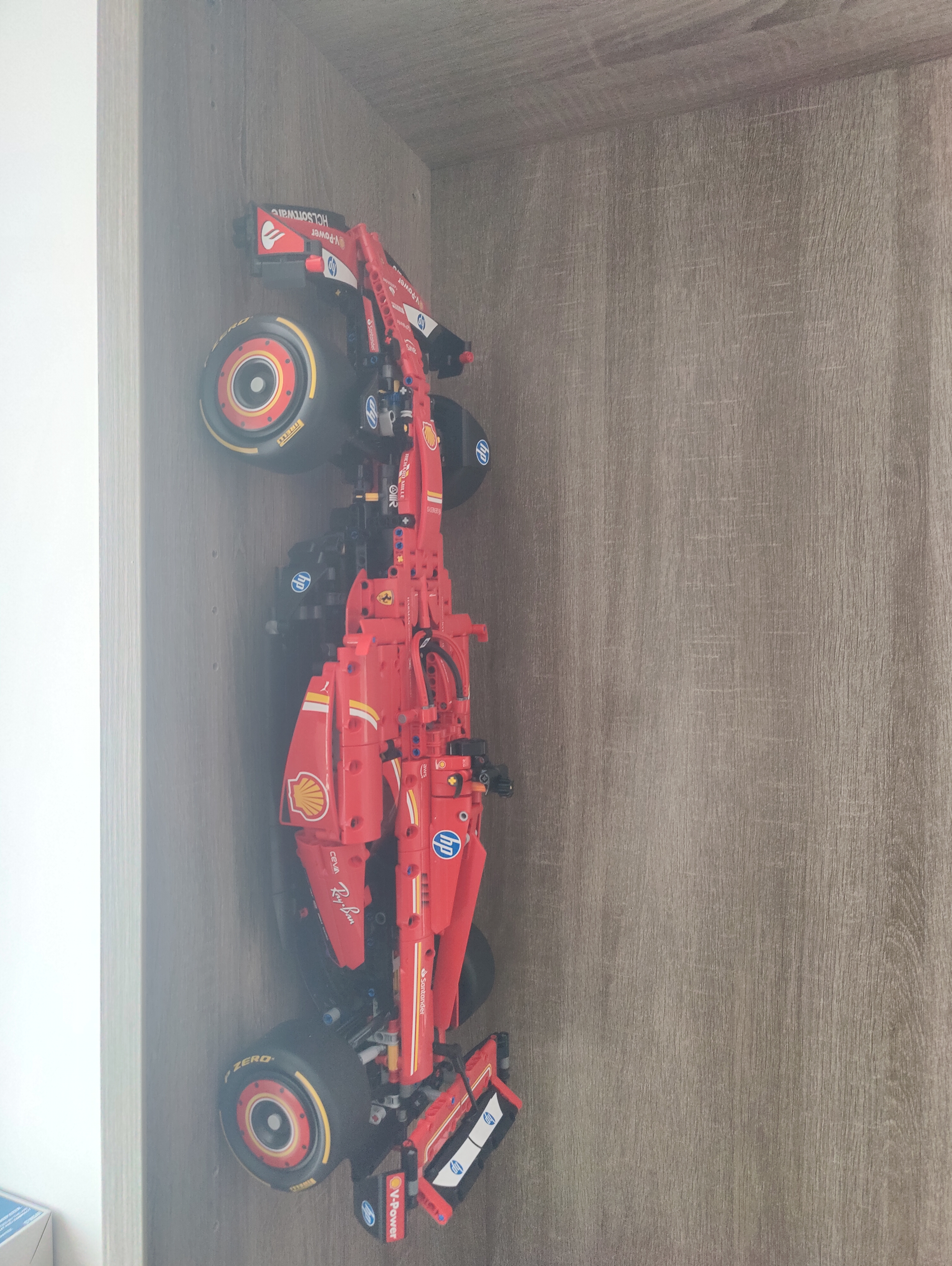 Lego F1 Ferrari SF-24 (42207)  wall holder
