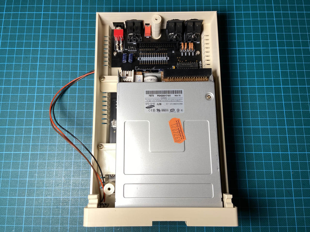 Commodore 1581 Replica Case by Bigby | Download free STL model ...