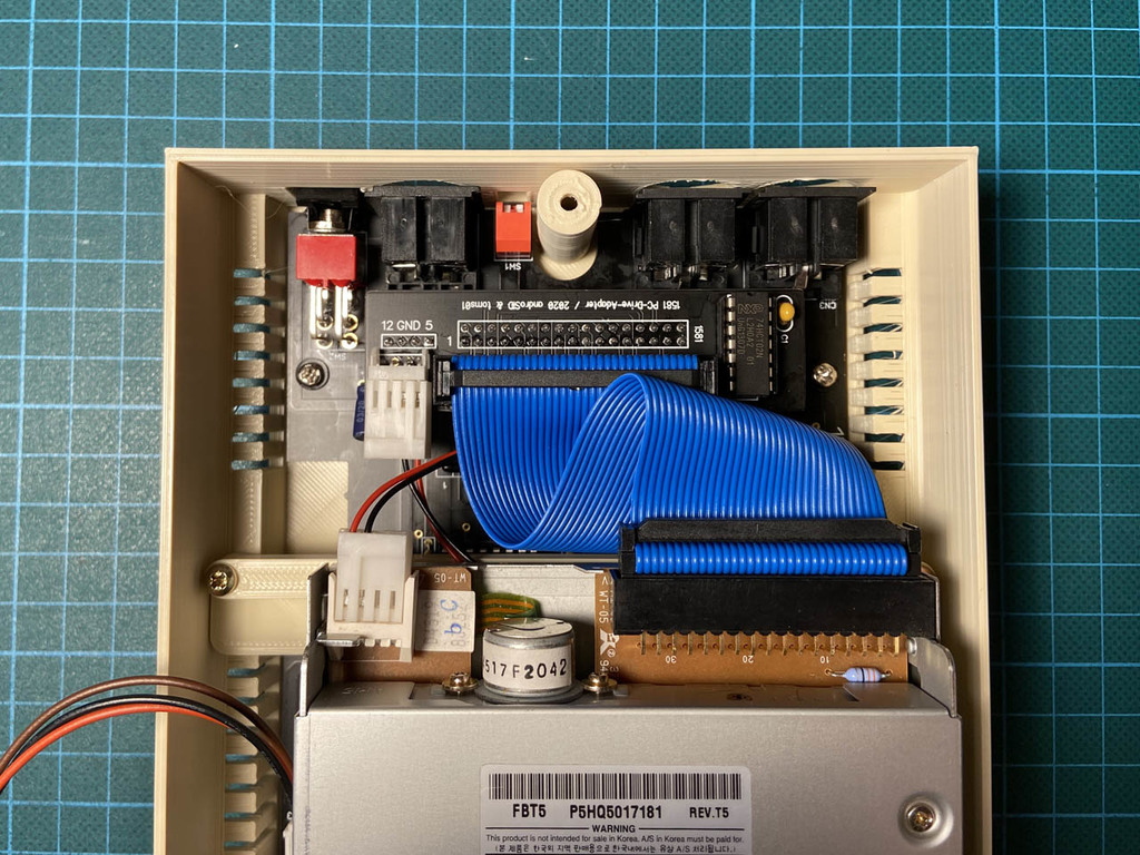 Commodore 1581 Replica Case by Bigby | Download free STL model ...